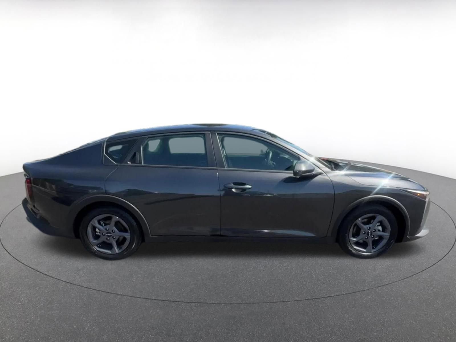 Thumbnail: 2025 Kia K4 - 16