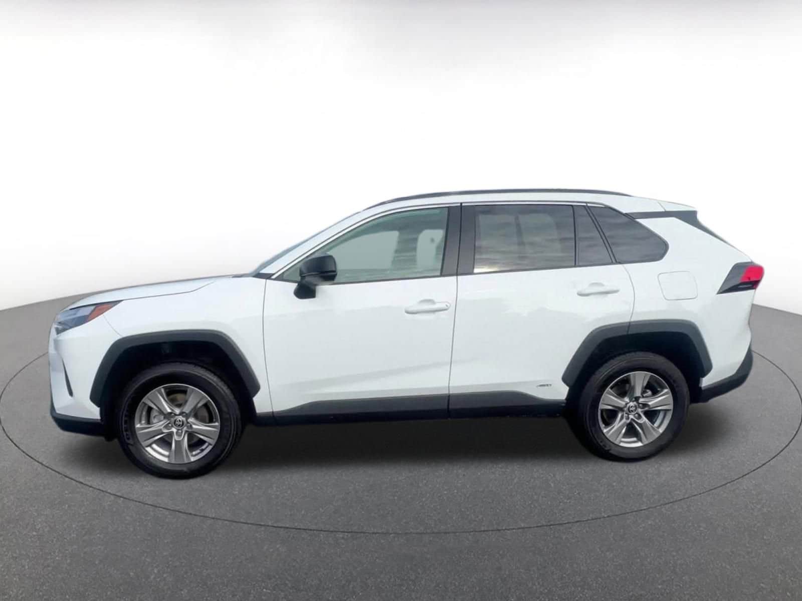 Thumbnail: 2025 Toyota RAV4 - 9