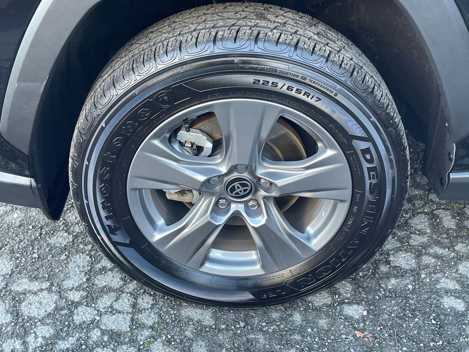 Thumbnail: 2025 Toyota RAV4 - 29