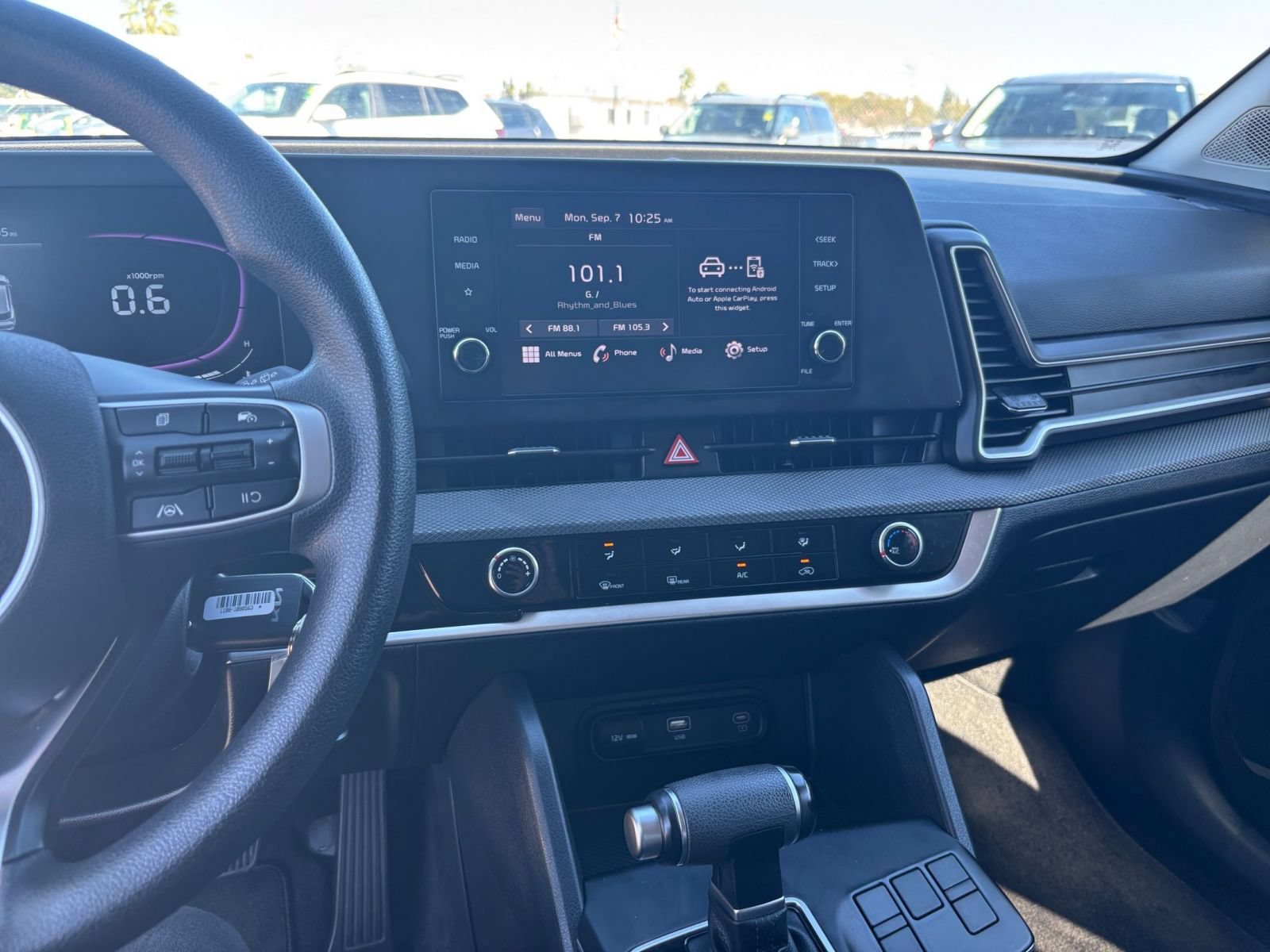 Thumbnail: 2025 Kia Sportage - 16