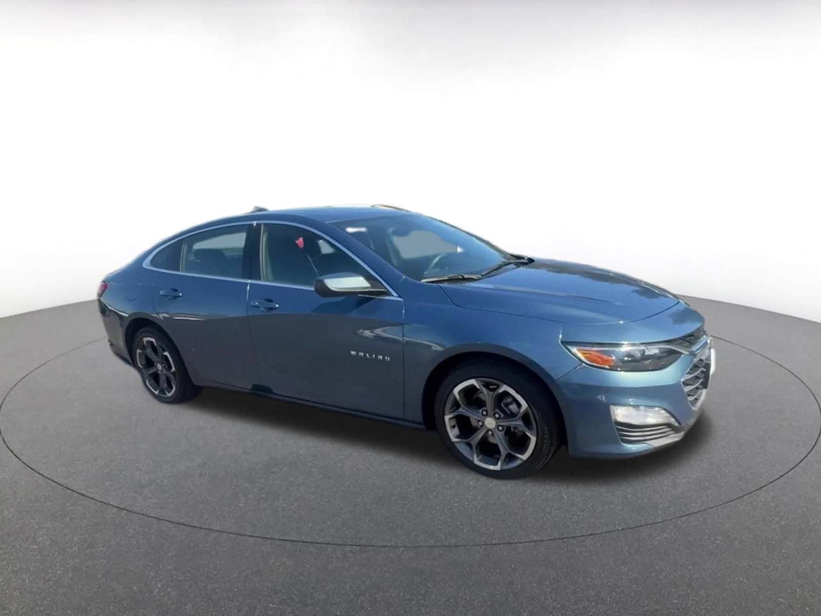 Thumbnail: 2024 Chevrolet Malibu - 2