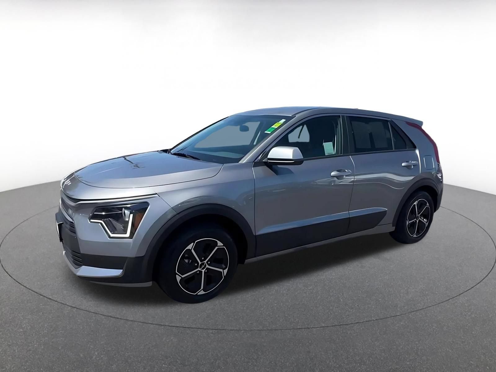 Thumbnail: 2026 Kia Niro - 8