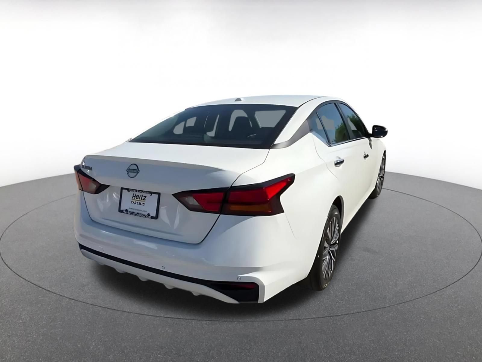 Thumbnail: 2025 Nissan Altima - 14