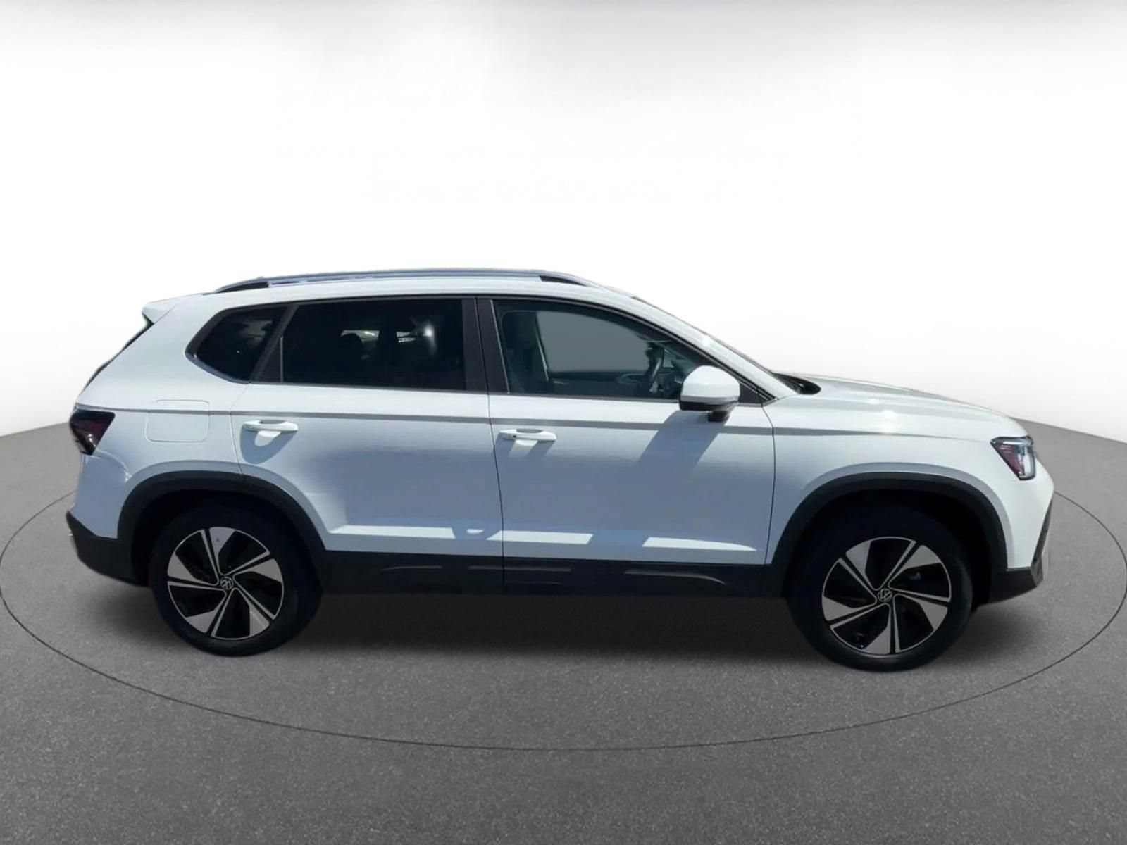 Thumbnail: 2026 Volkswagen Taos - 17