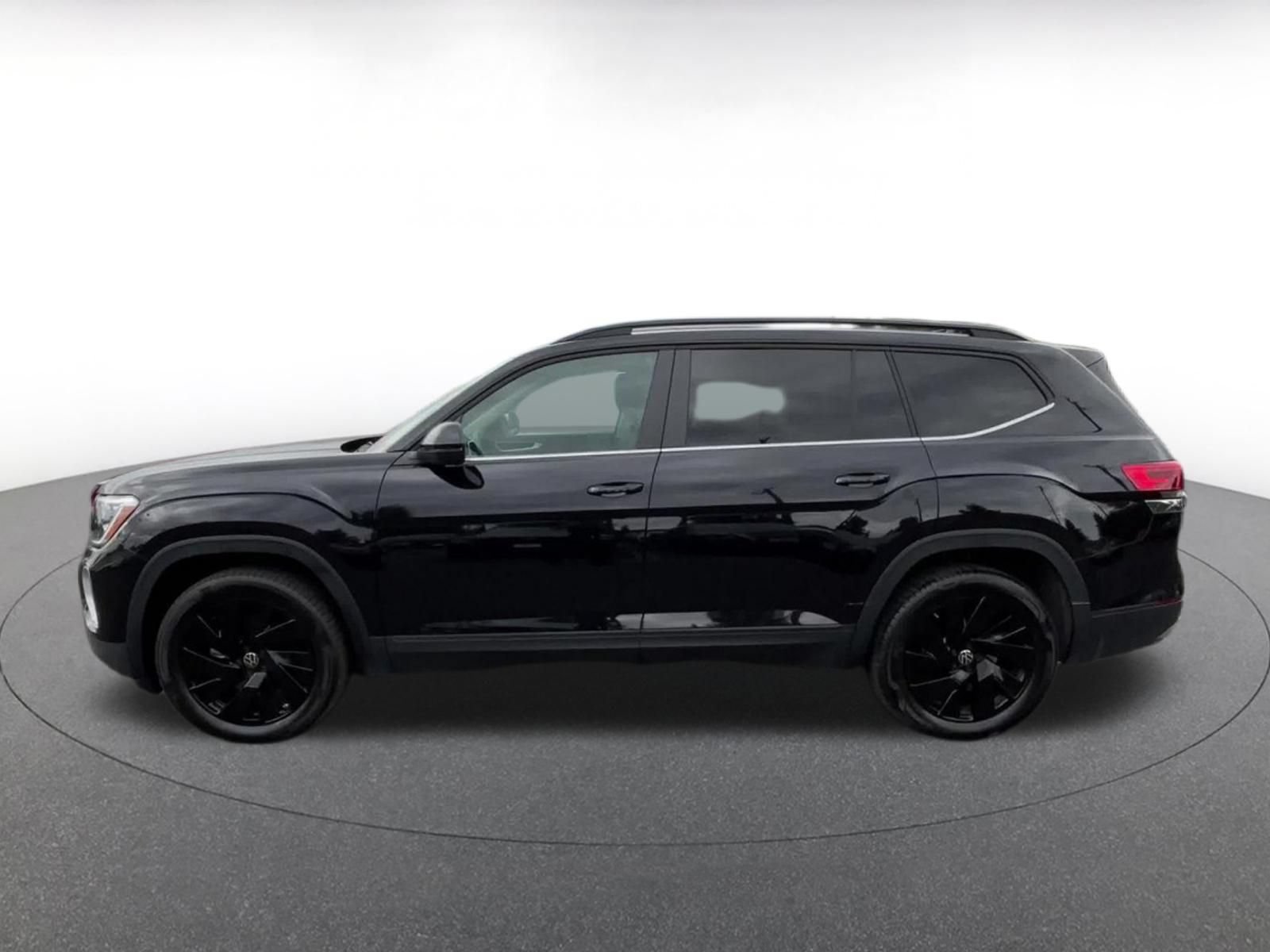 Thumbnail: 2026 Volkswagen Atlas - 9