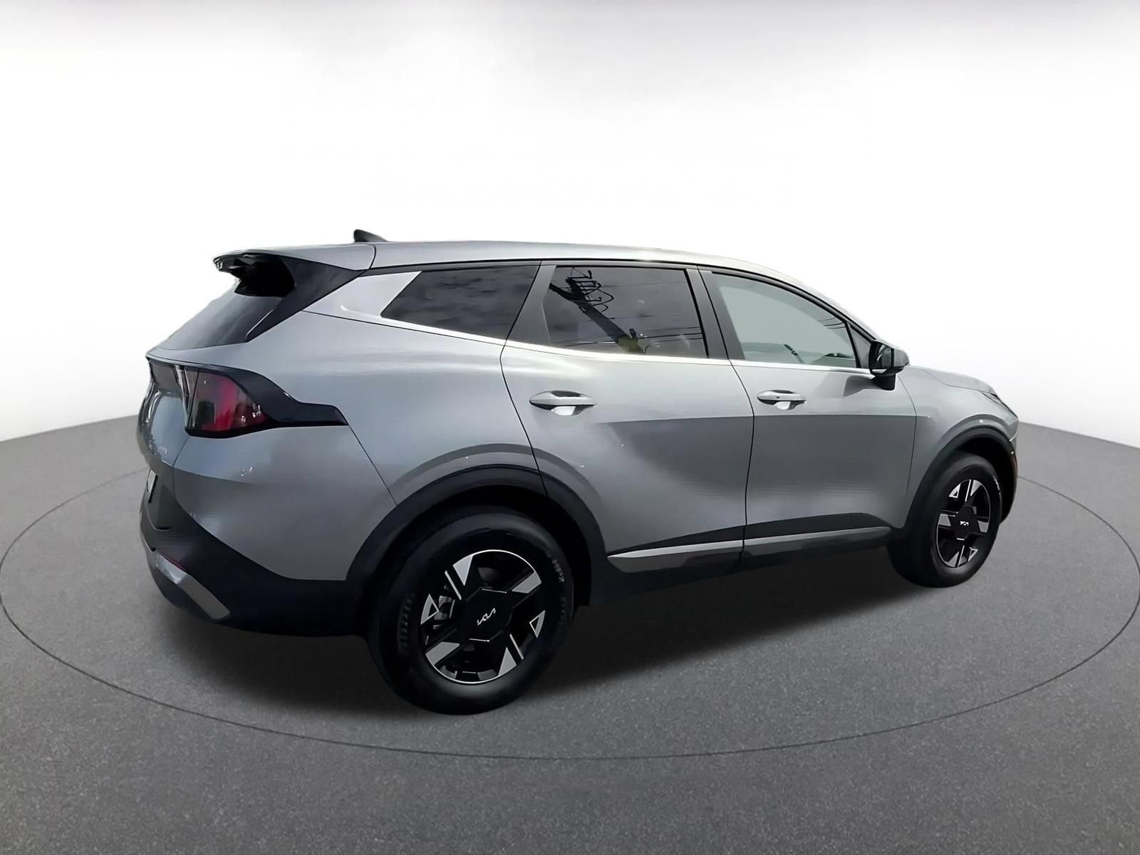 Thumbnail: 2026 Kia Sportage - 12