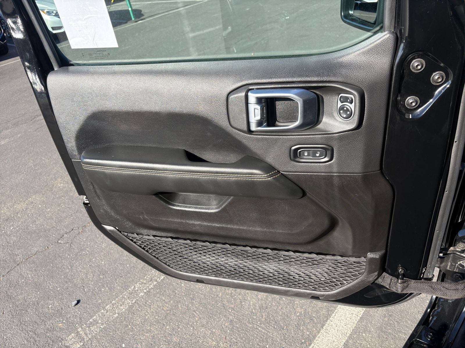 Thumbnail: 2025 Jeep Wrangler - 18