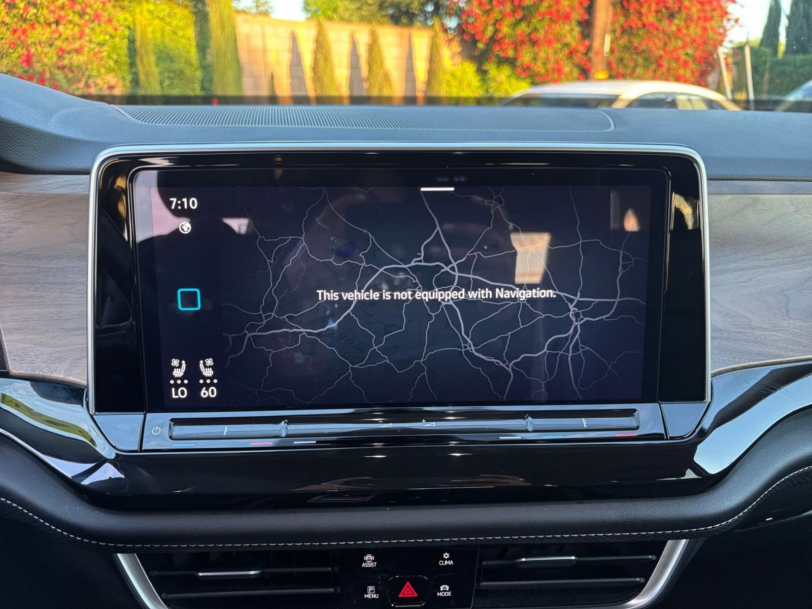 Thumbnail: 2025 Volkswagen Atlas - 20