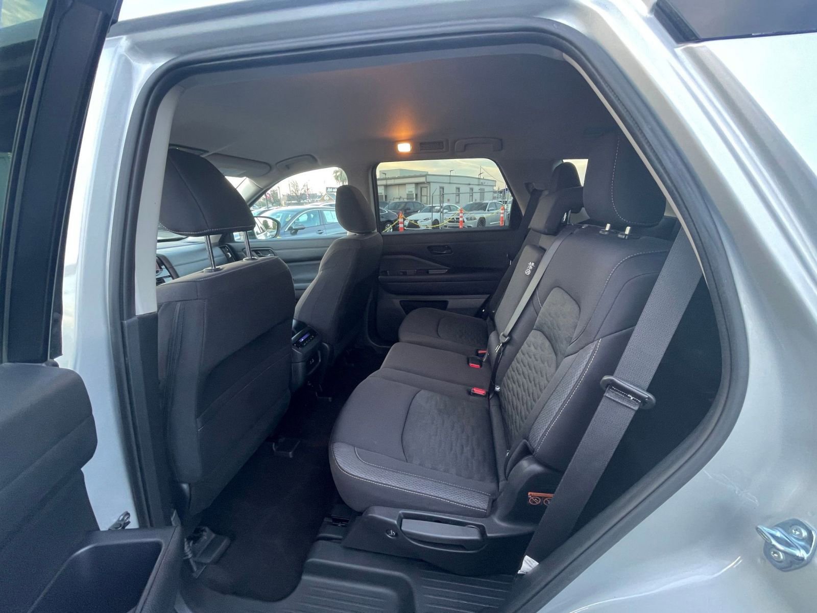 Thumbnail: 2025 Nissan Pathfinder - 27