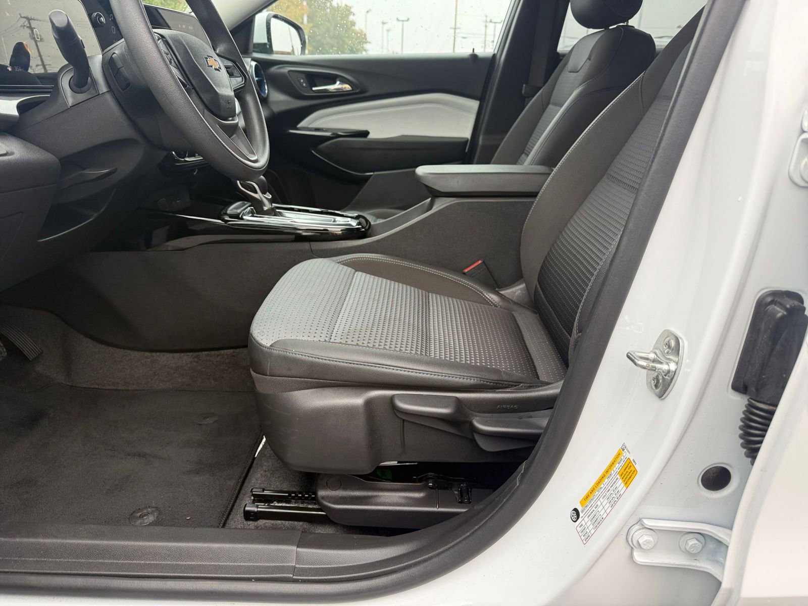 Thumbnail: 2025 Chevrolet Trax - 24