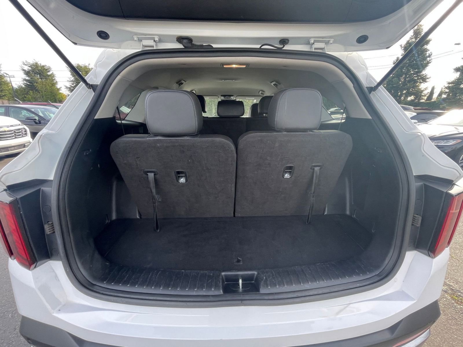 Thumbnail: 2024 Kia Sorento - 27