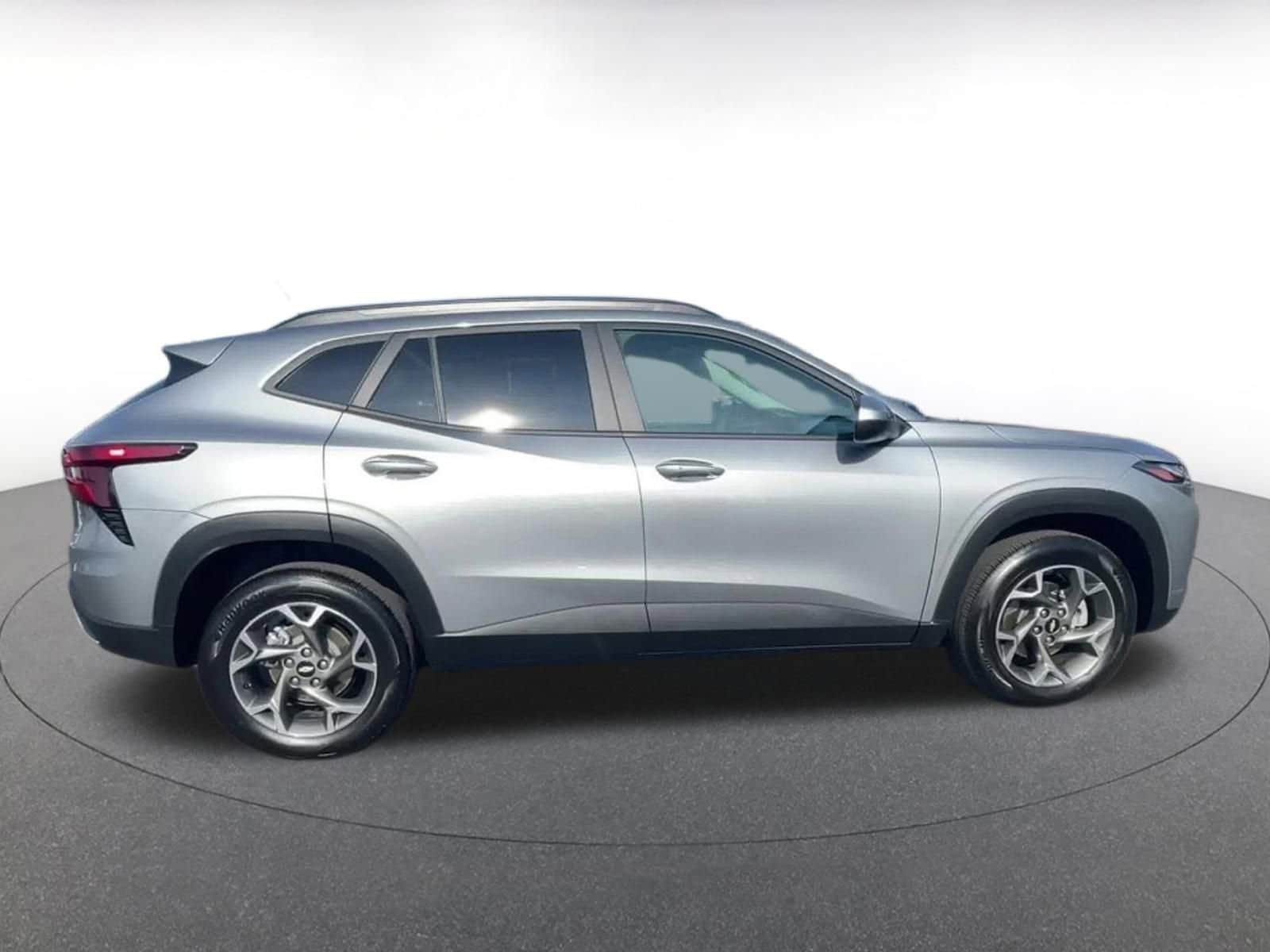 Thumbnail: 2025 Chevrolet Trax - 16