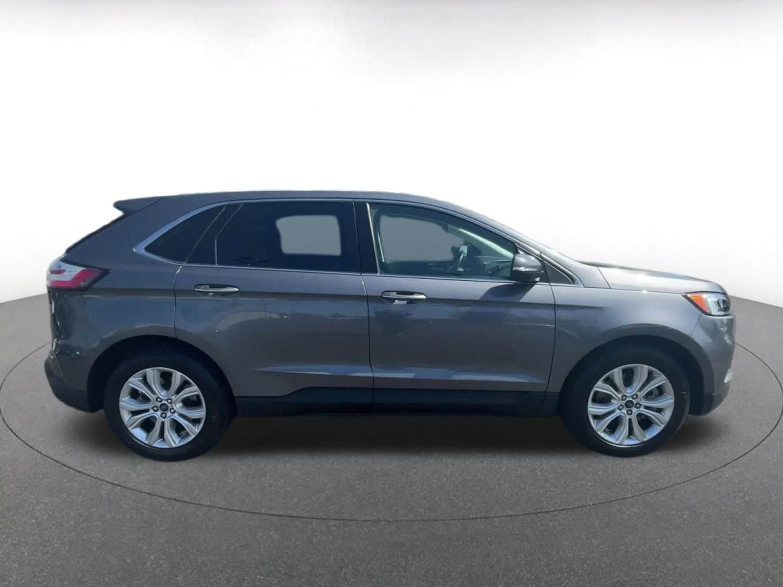 Thumbnail: 2022 Ford Edge - 16