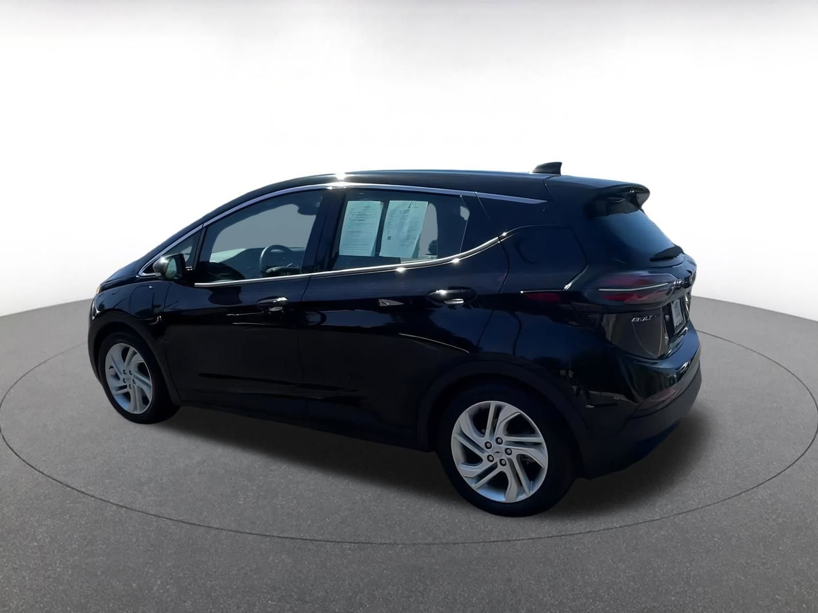 Thumbnail: 2023 Chevrolet Bolt EV - 10