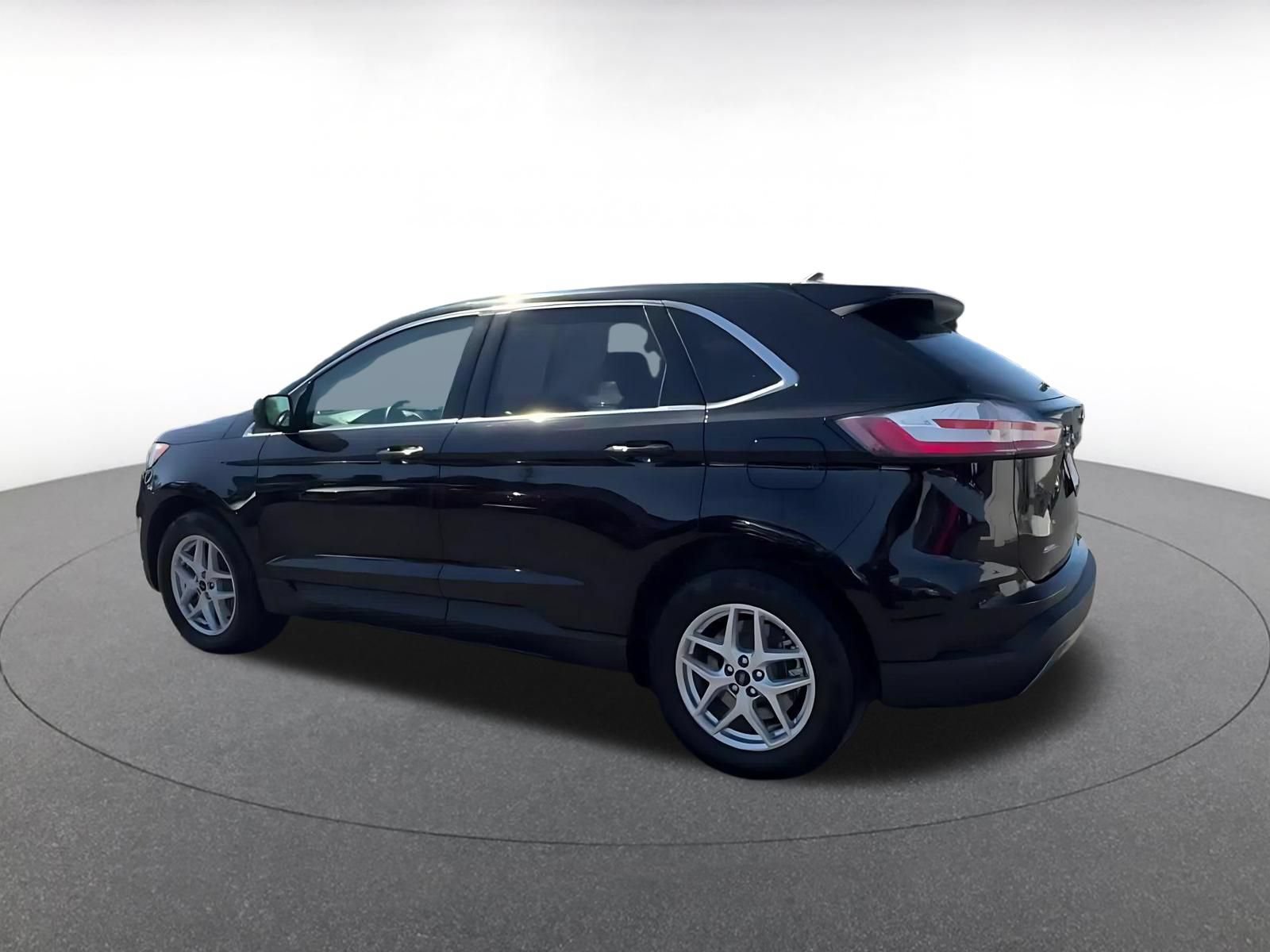 Thumbnail: 2024 Ford Edge - 10
