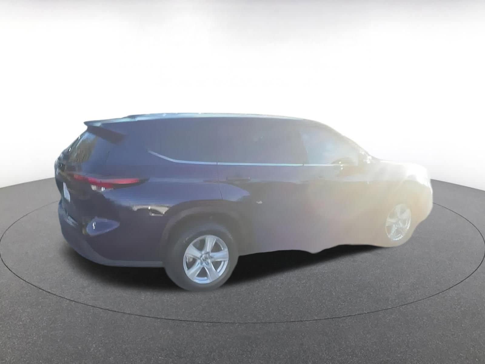 Thumbnail: 2025 Toyota Highlander - 15