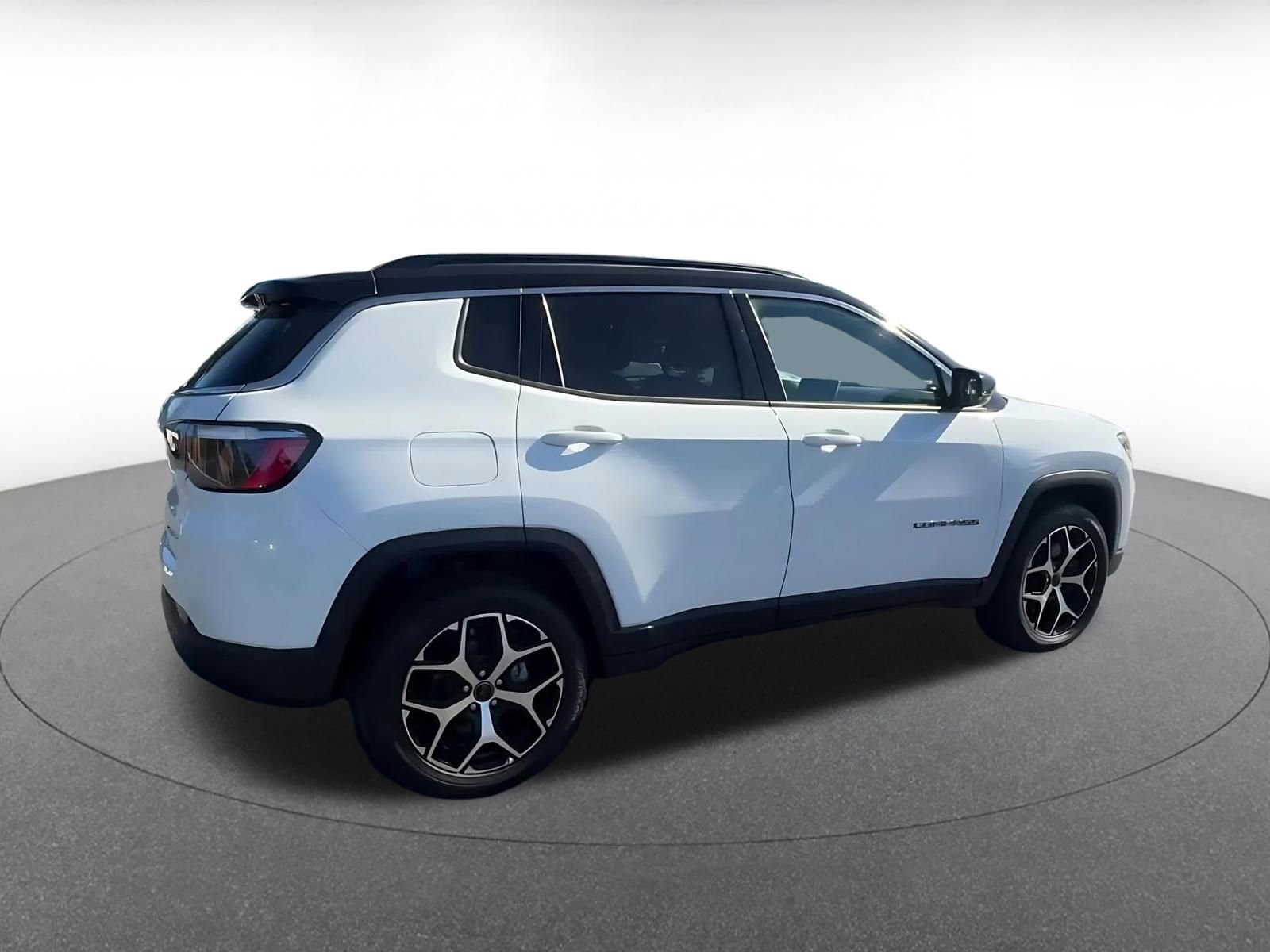 Thumbnail: 2025 Jeep Compass - 15