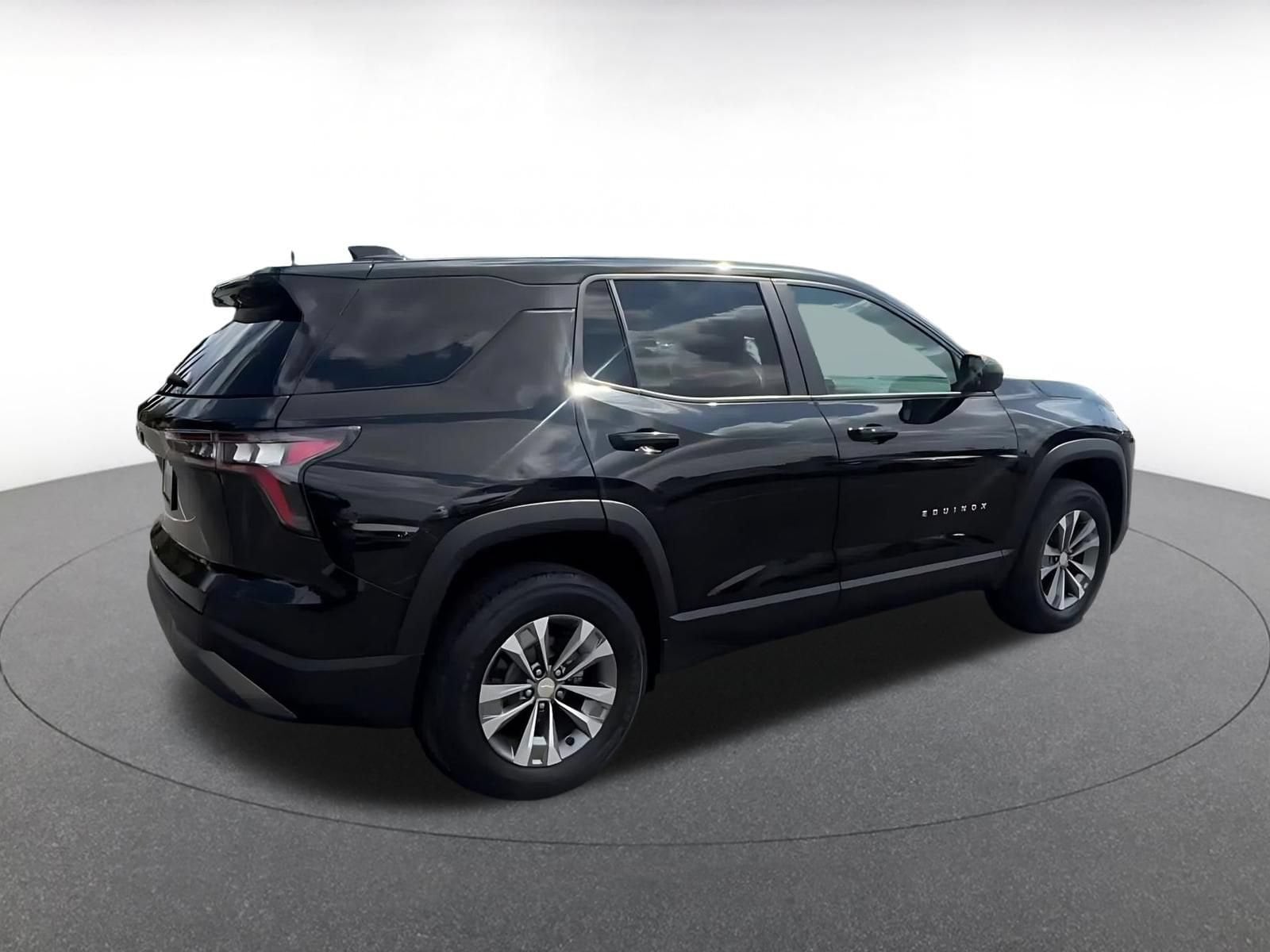 Thumbnail: 2025 Chevrolet Equinox - 14