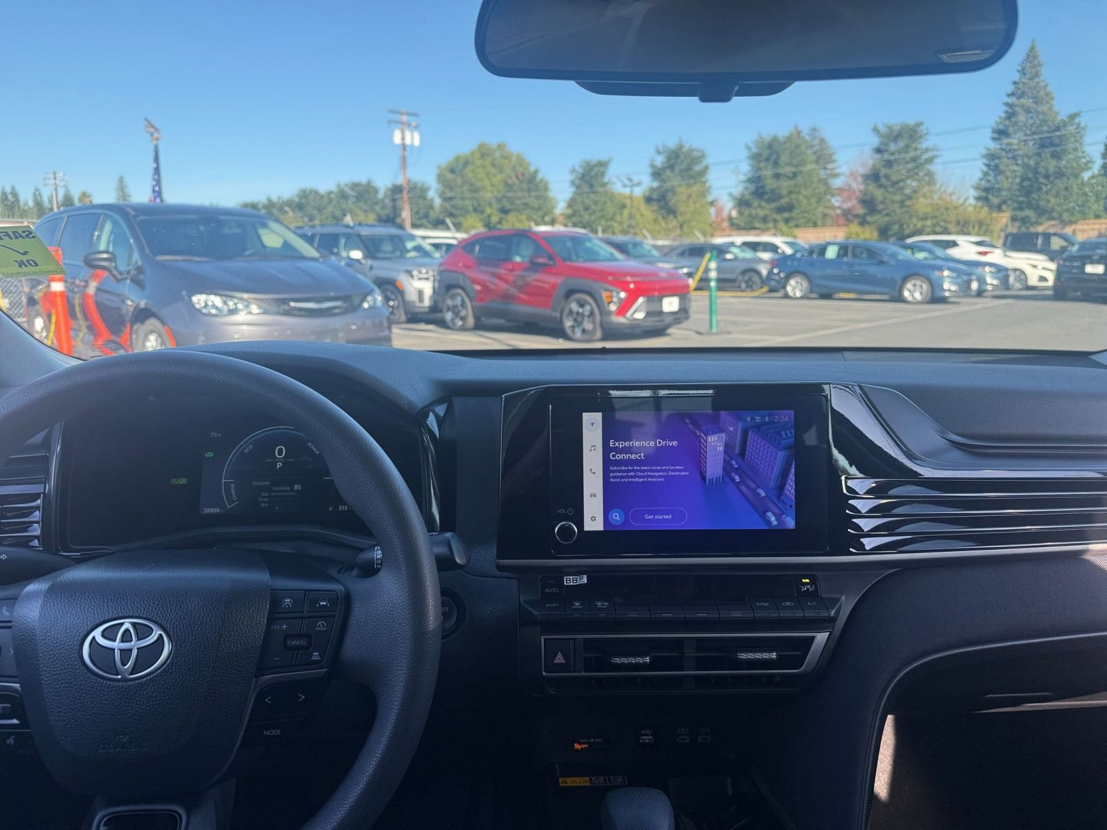 Thumbnail: 2025 Toyota Camry - 31