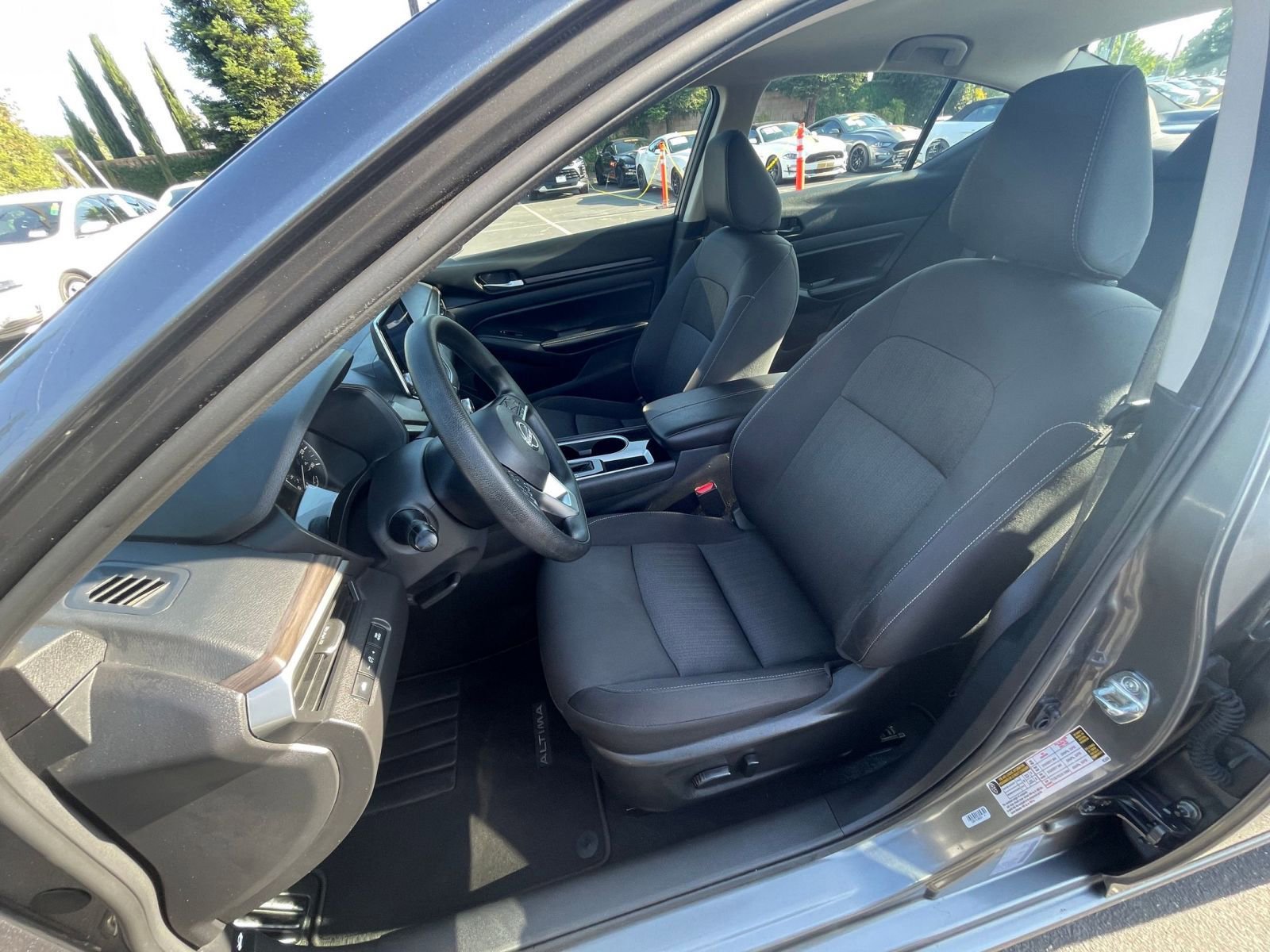 2024 Nissan Altima SV 34