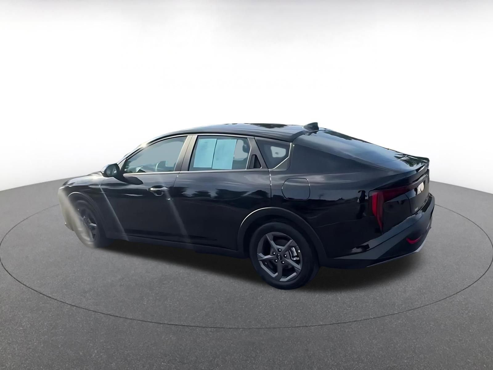 Thumbnail: 2025 Kia K4 - 10