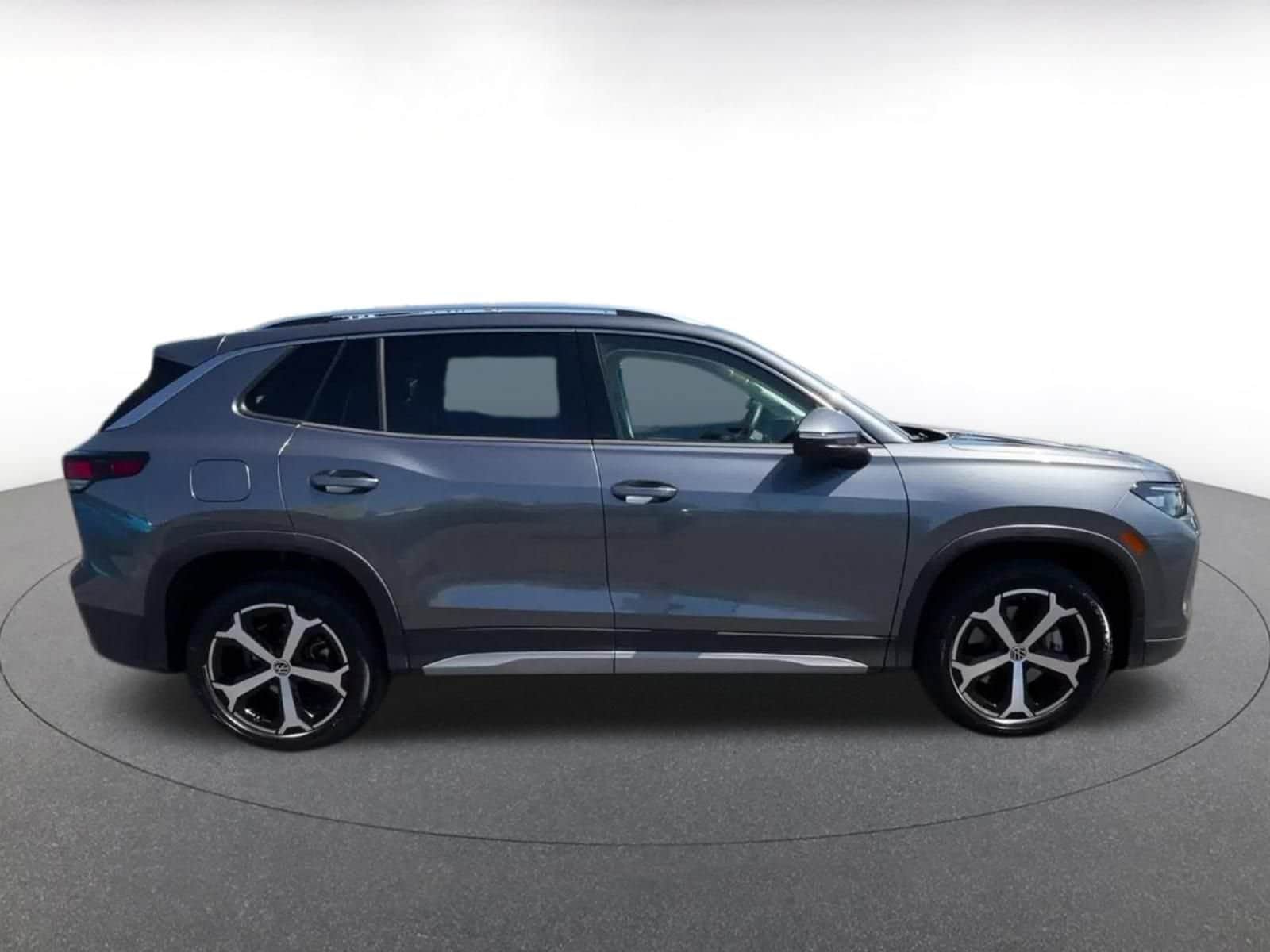 Thumbnail: 2026 Volkswagen Tiguan - 16