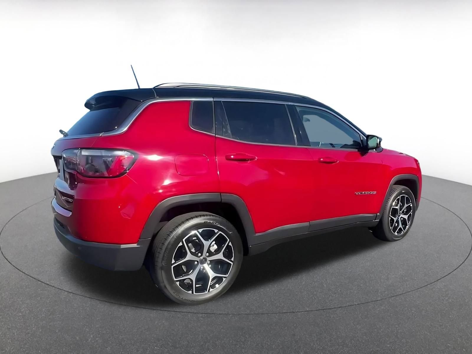 Thumbnail: 2025 Jeep Compass - 15