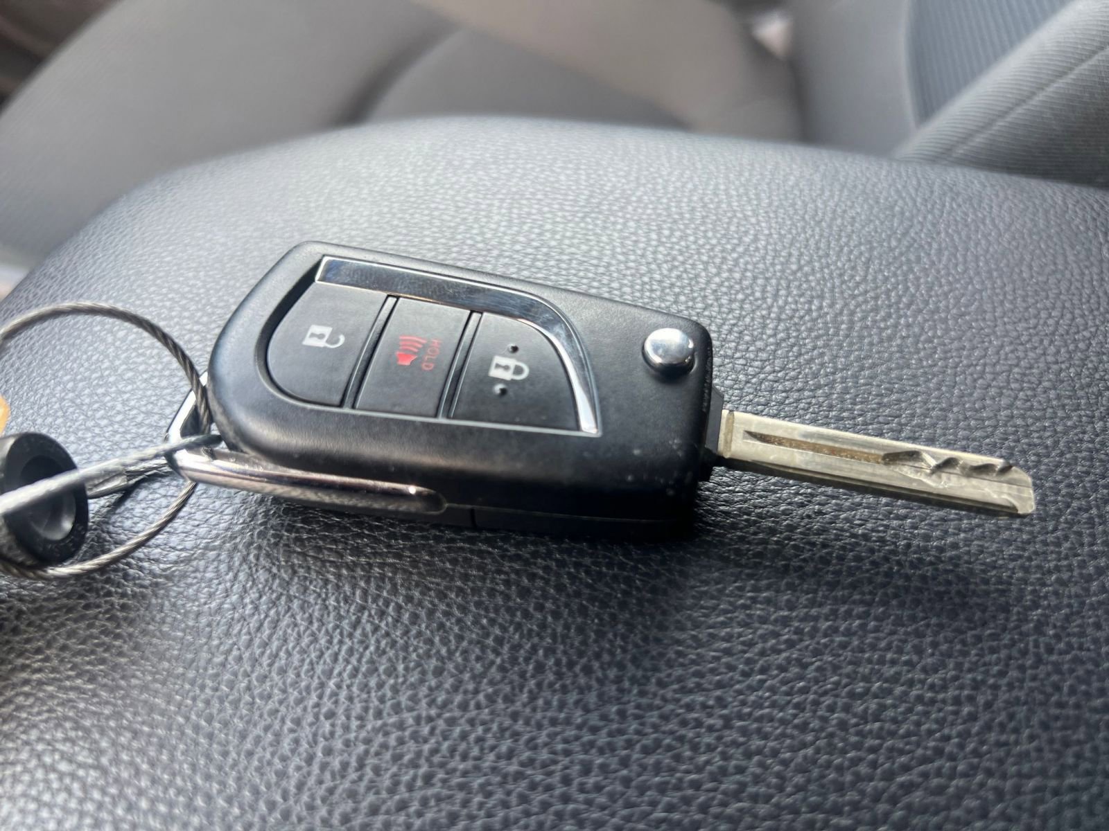 Thumbnail: 2025 Toyota RAV4 - 22