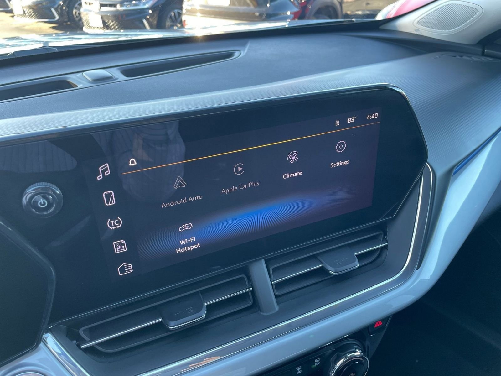 Thumbnail: 2025 Chevrolet Trax - 21