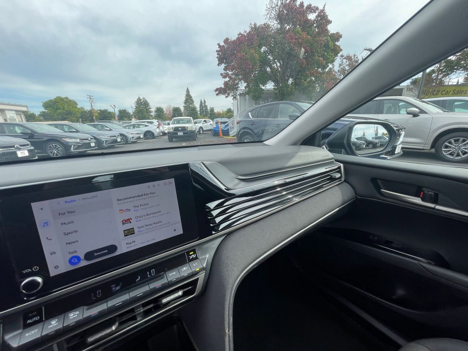 Thumbnail: 2025 Toyota Camry - 29