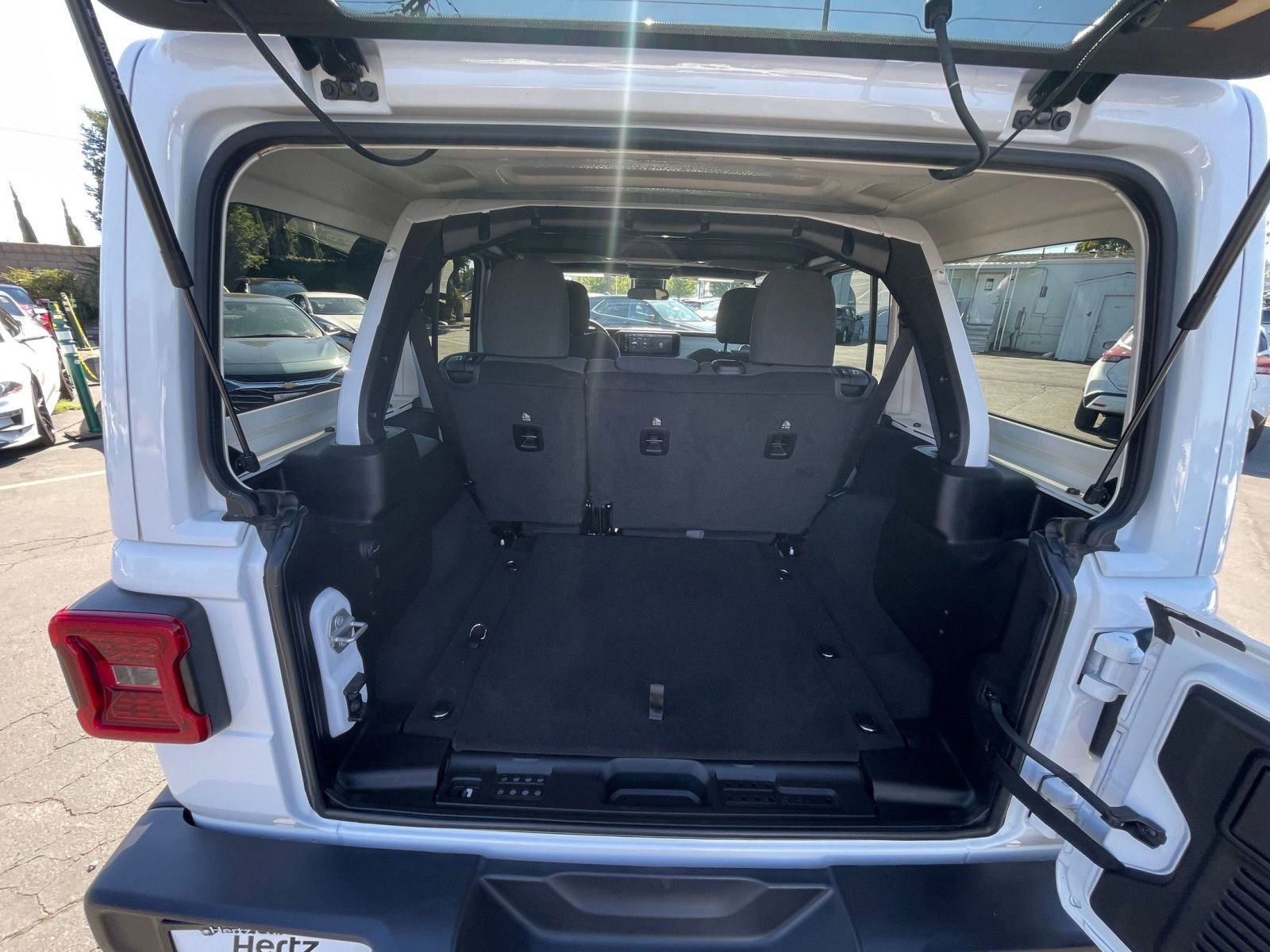 Thumbnail: 2025 Jeep Wrangler - 31