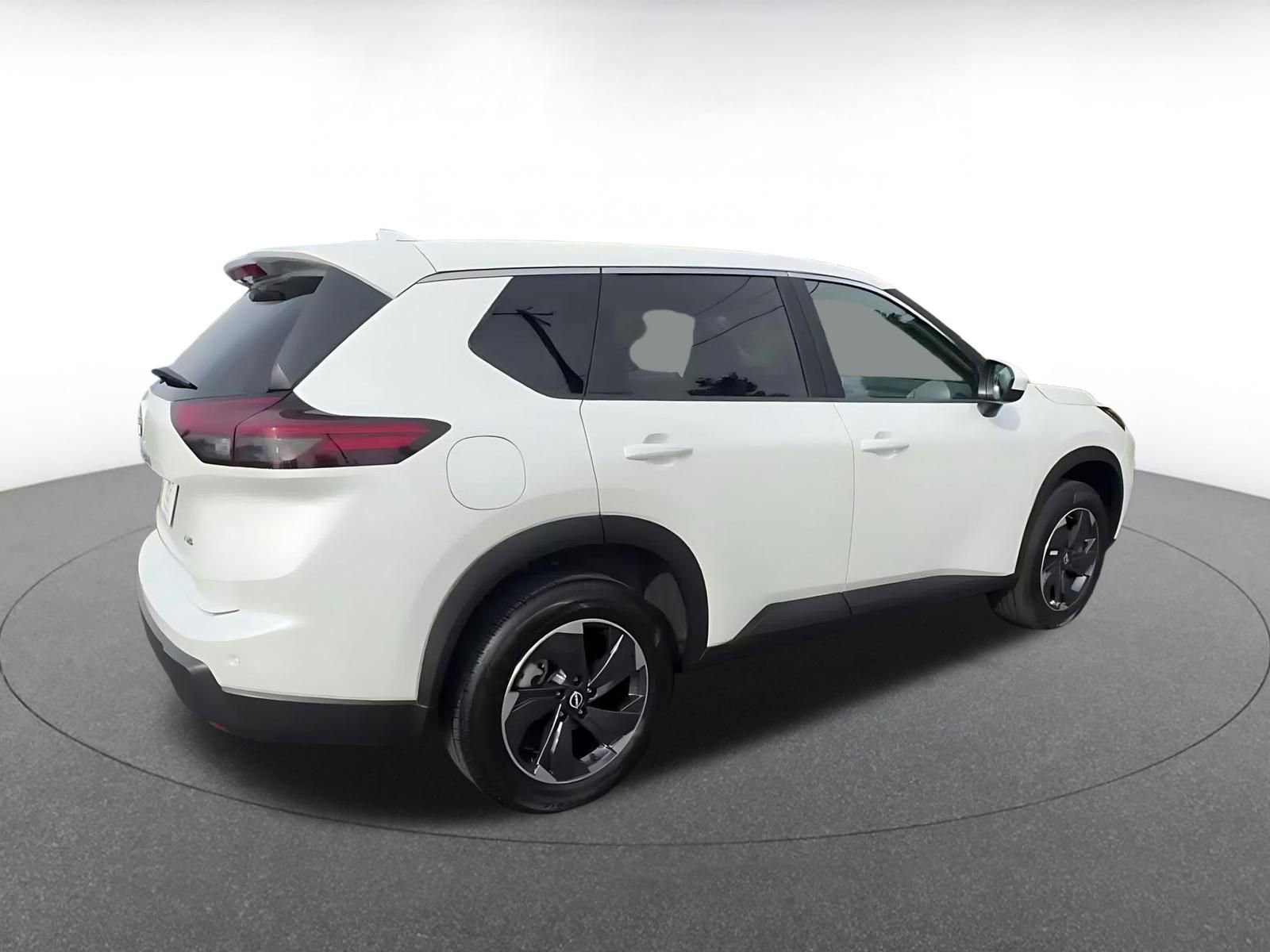 Thumbnail: 2025 Nissan Rogue - 15