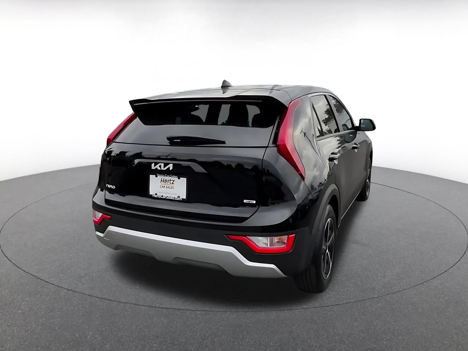 Thumbnail: 2026 Kia Niro - 14
