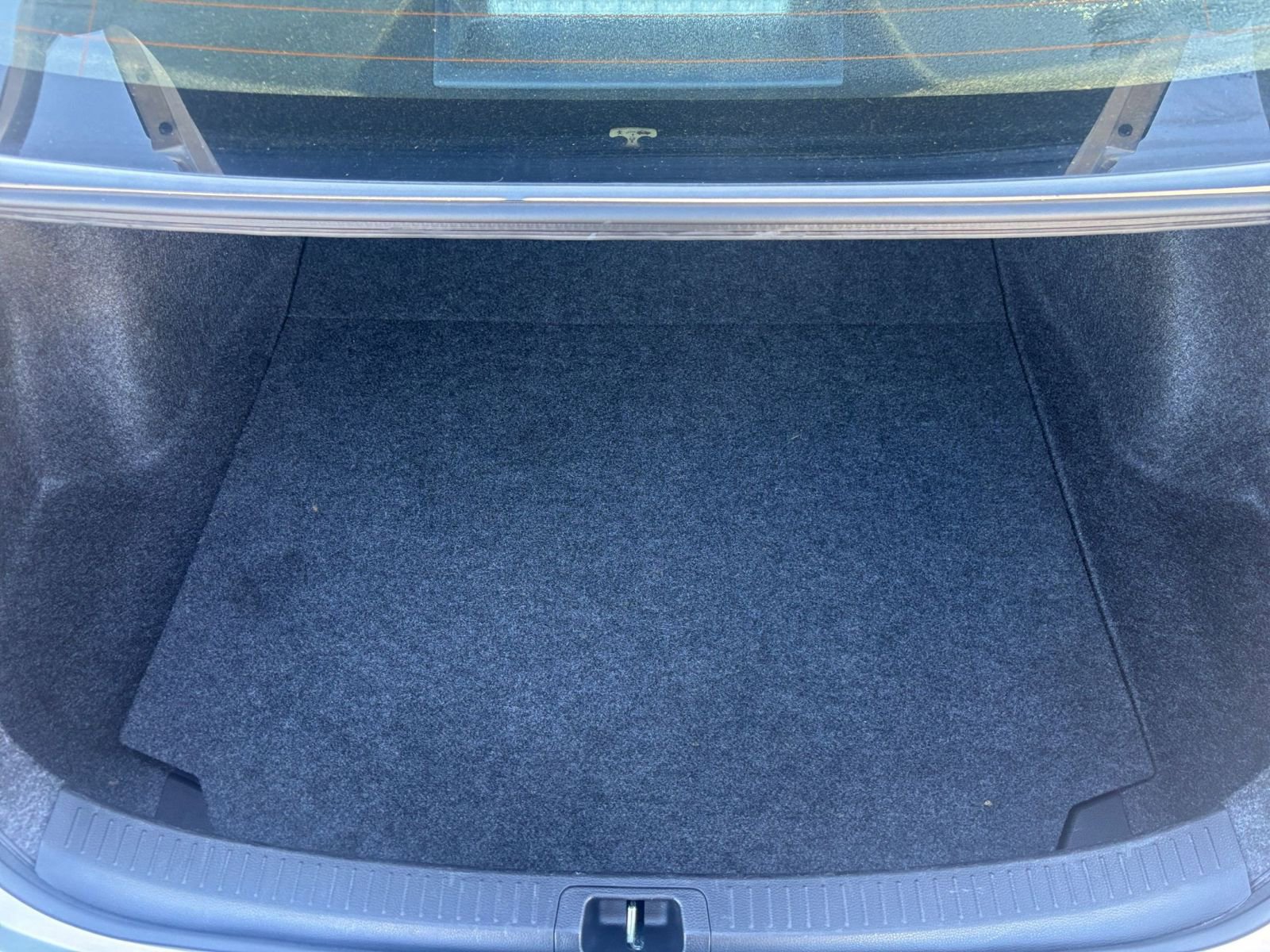 Thumbnail: 2025 Toyota Corolla - 30