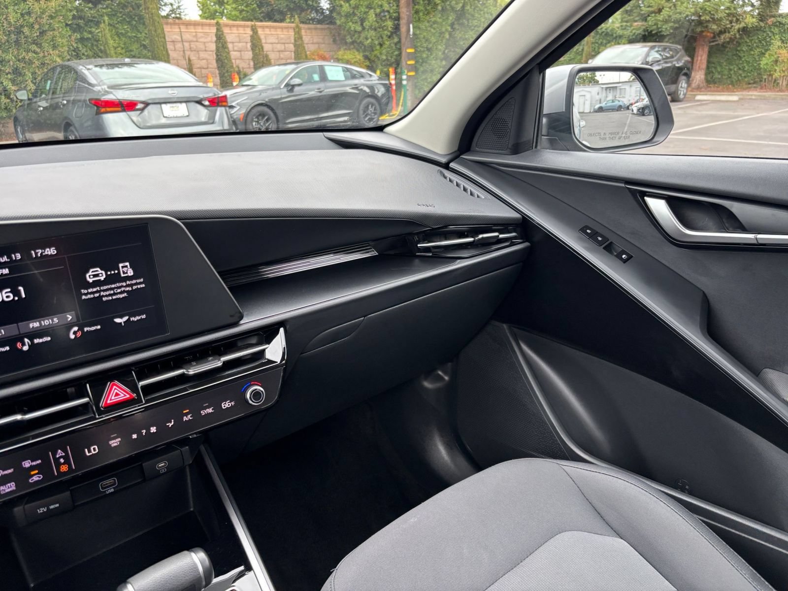 Thumbnail: 2026 Kia Niro - 33