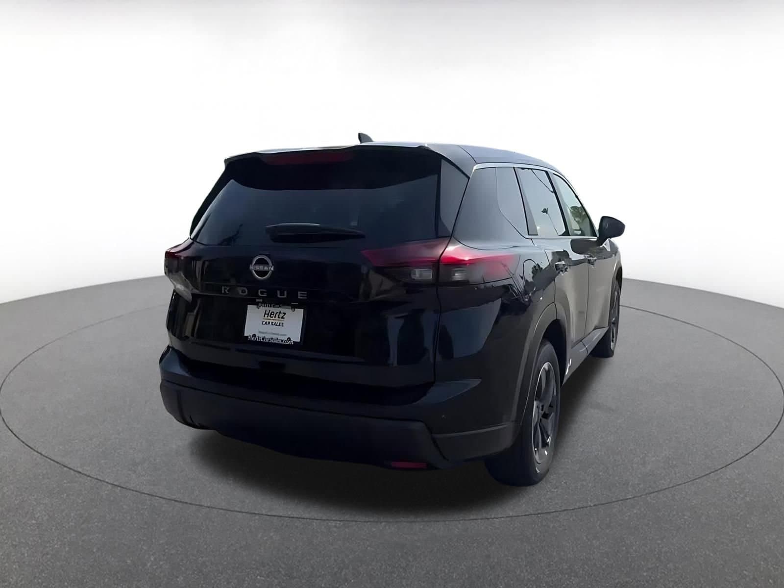 Thumbnail: 2025 Nissan Rogue - 14