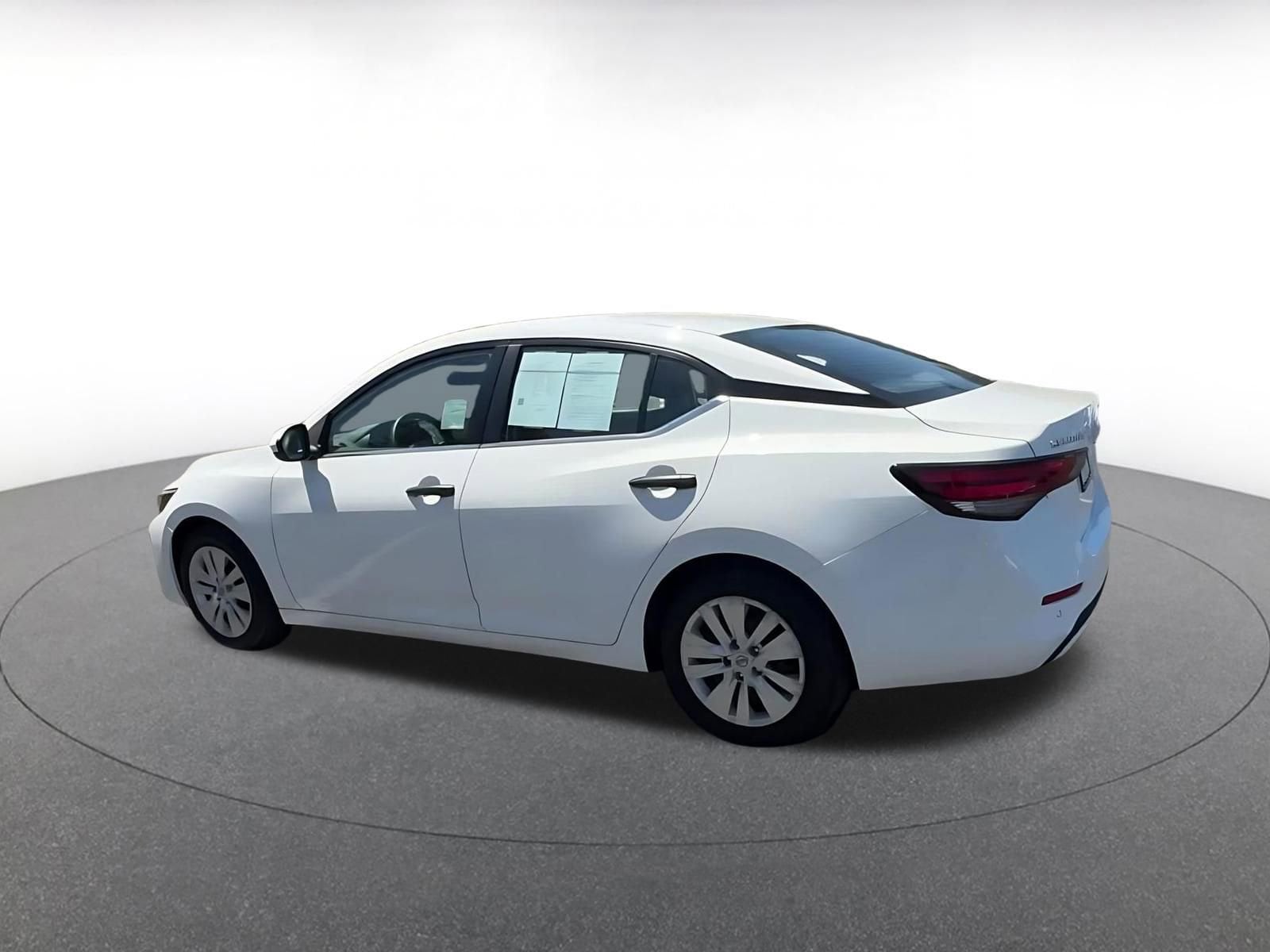 Thumbnail: 2025 Nissan Sentra - 10