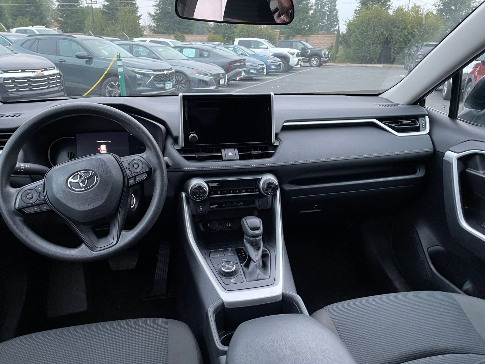 Thumbnail: 2025 Toyota RAV4 - 27