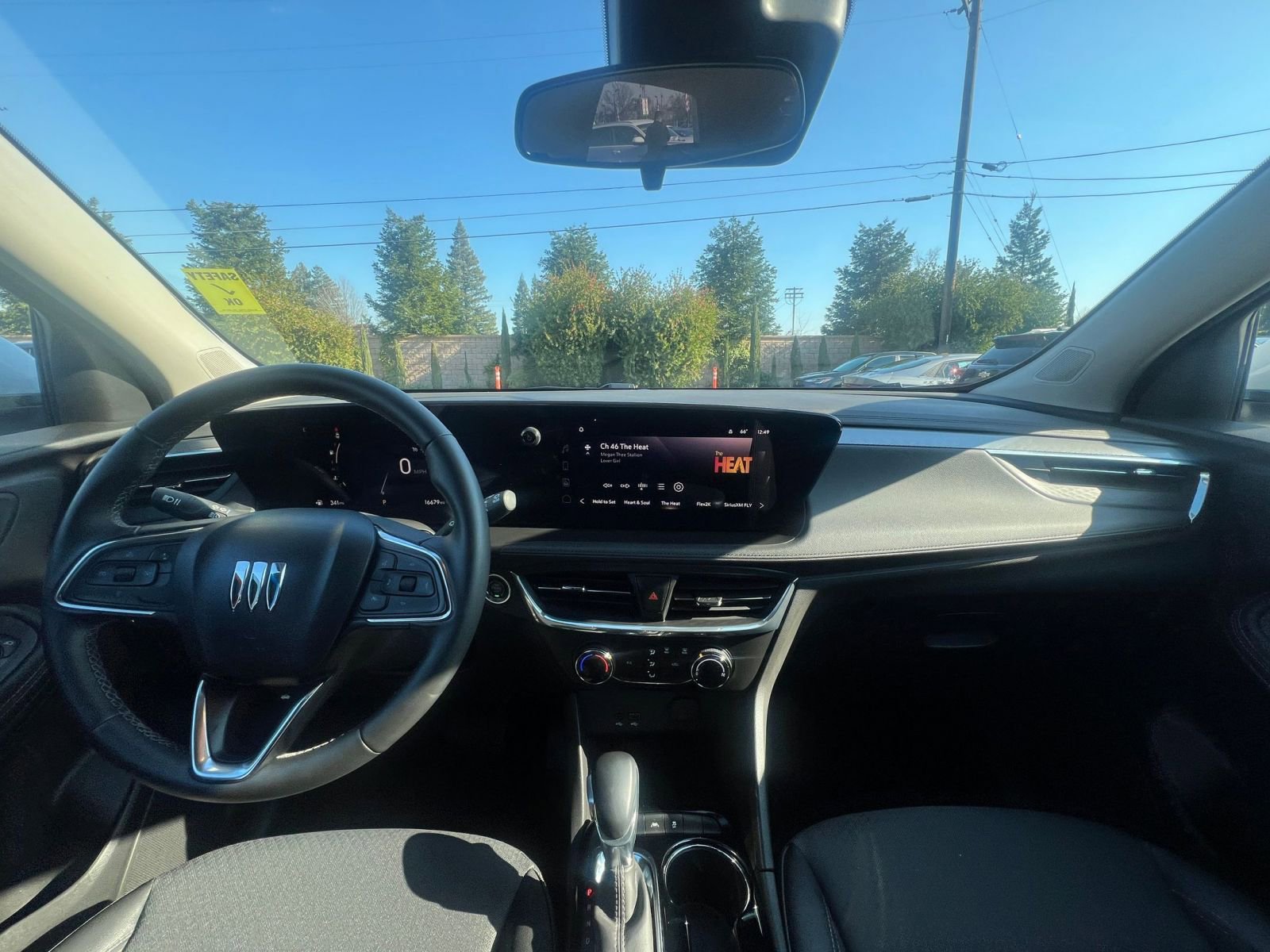 Thumbnail: 2025 Buick Encore GX - 33