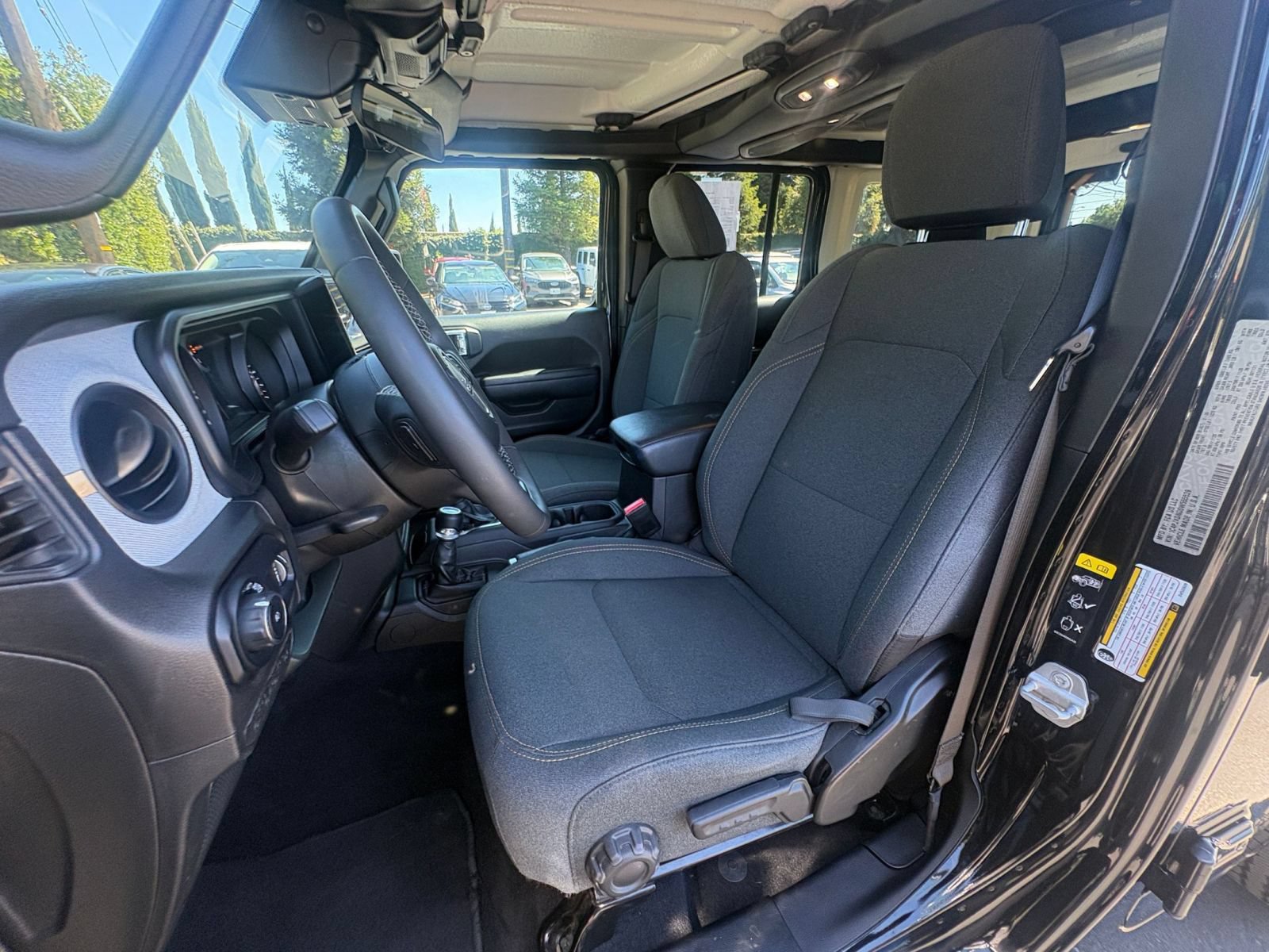 Thumbnail: 2025 Jeep Wrangler - 35