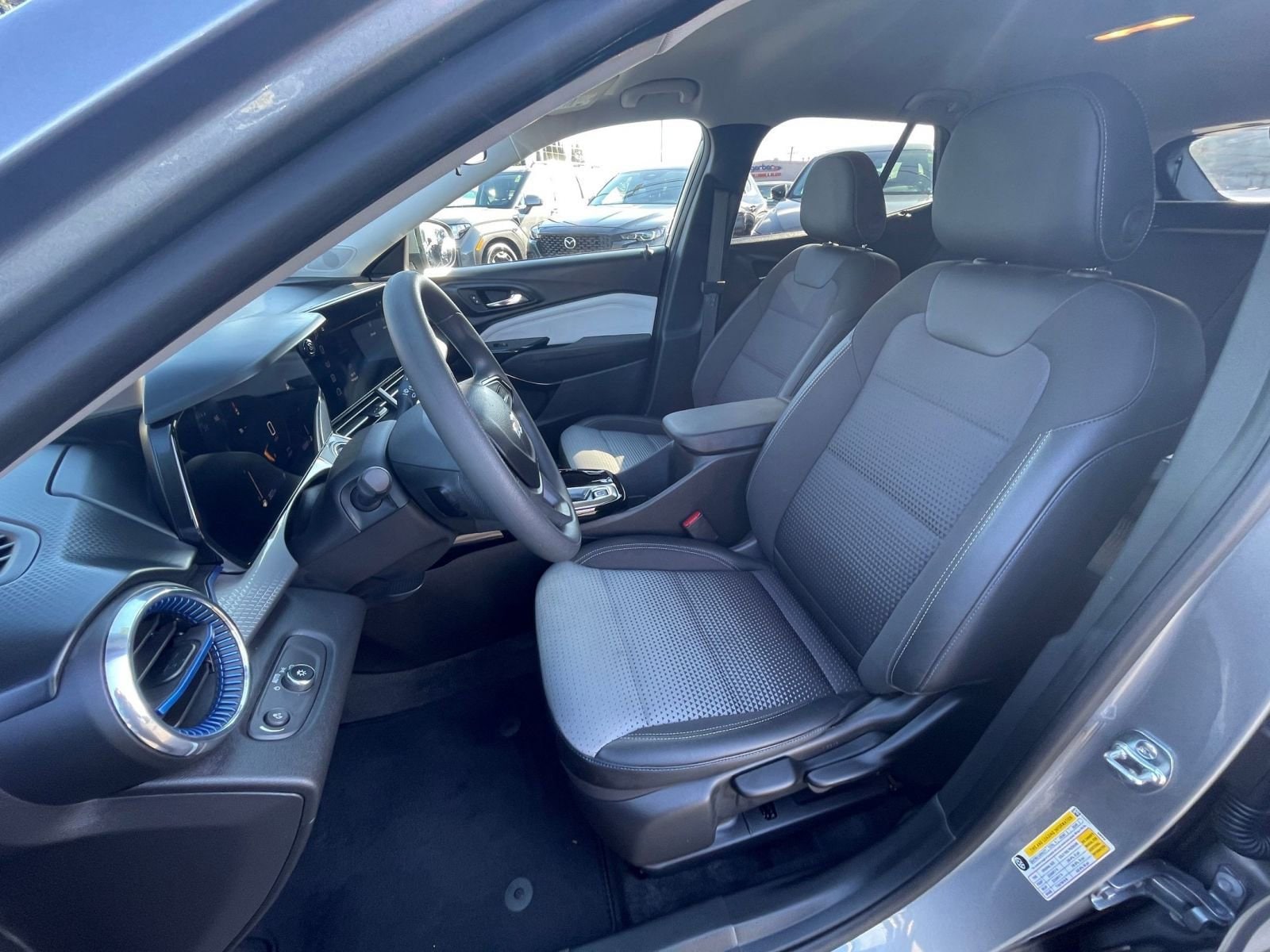 Thumbnail: 2025 Chevrolet Trax - 35