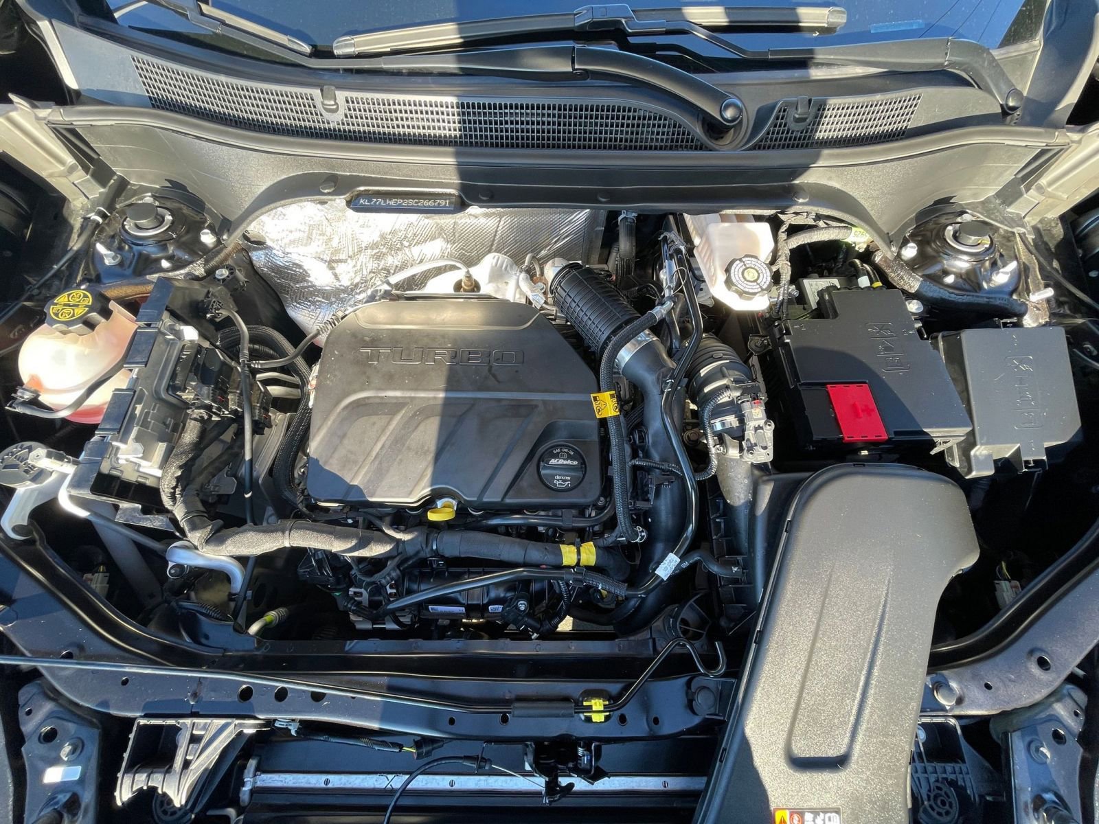 Thumbnail: 2025 Chevrolet Trax - 30