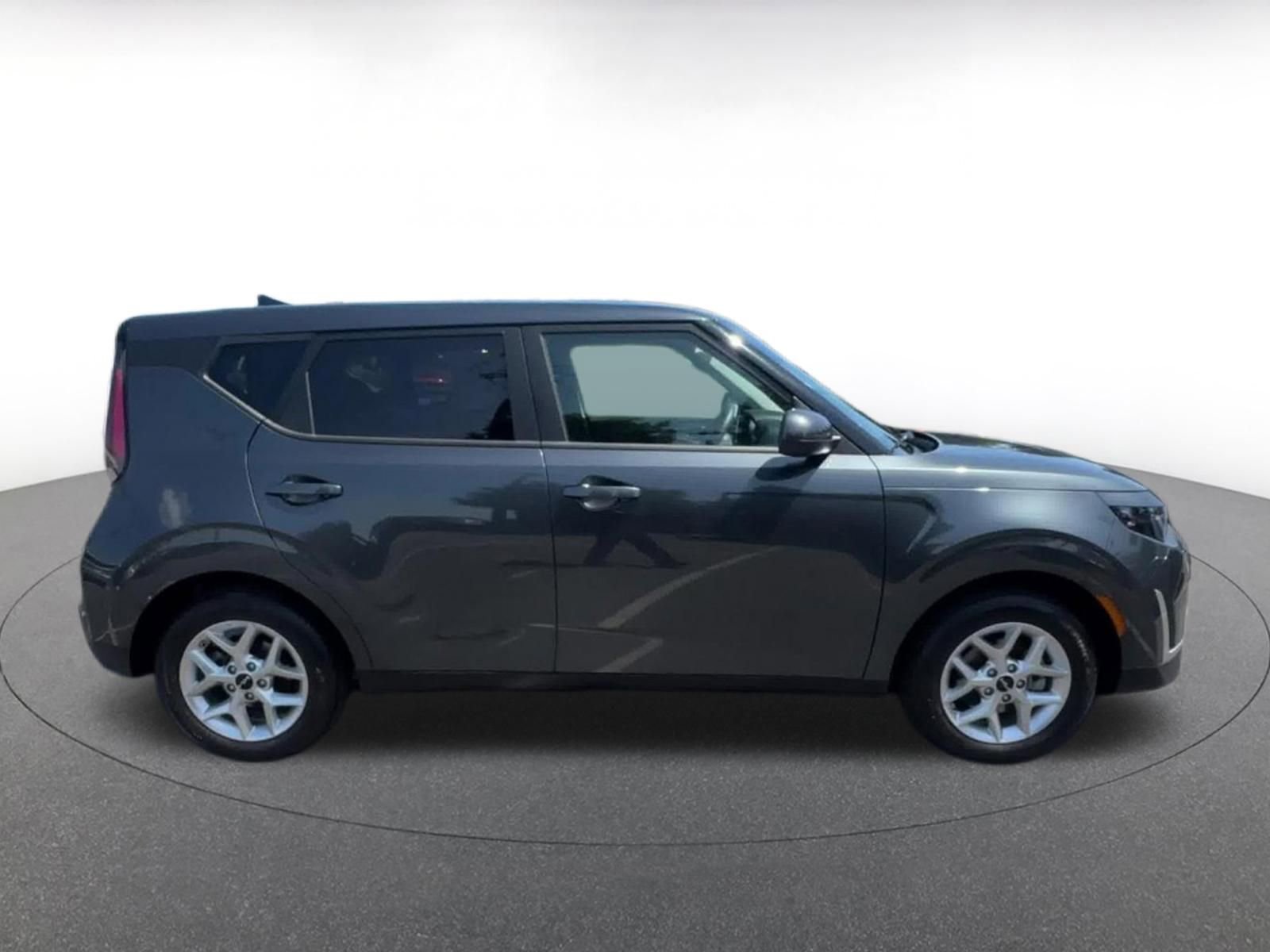 Thumbnail: 2025 Kia Soul - 16