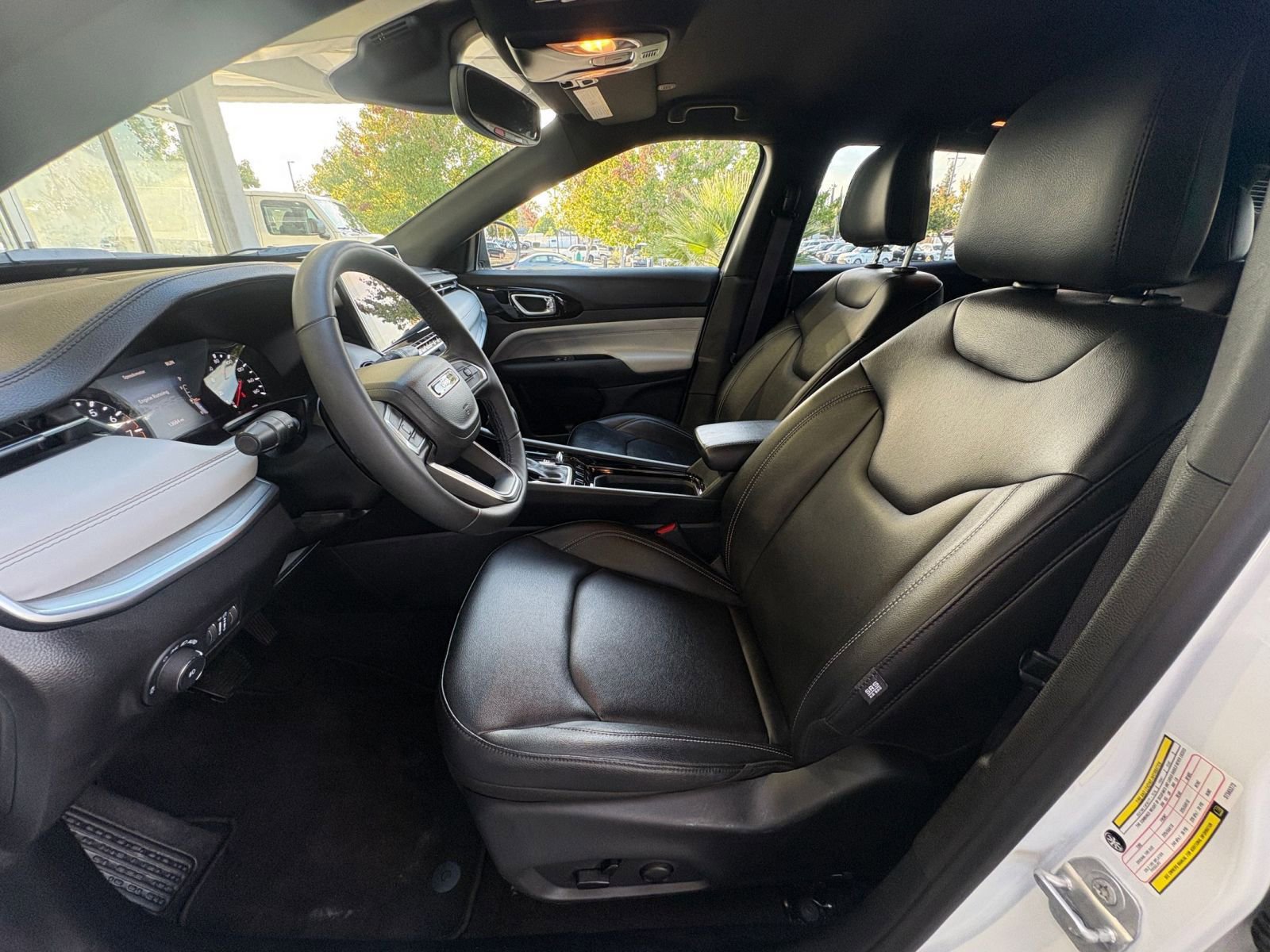 Thumbnail: 2025 Jeep Compass - 27