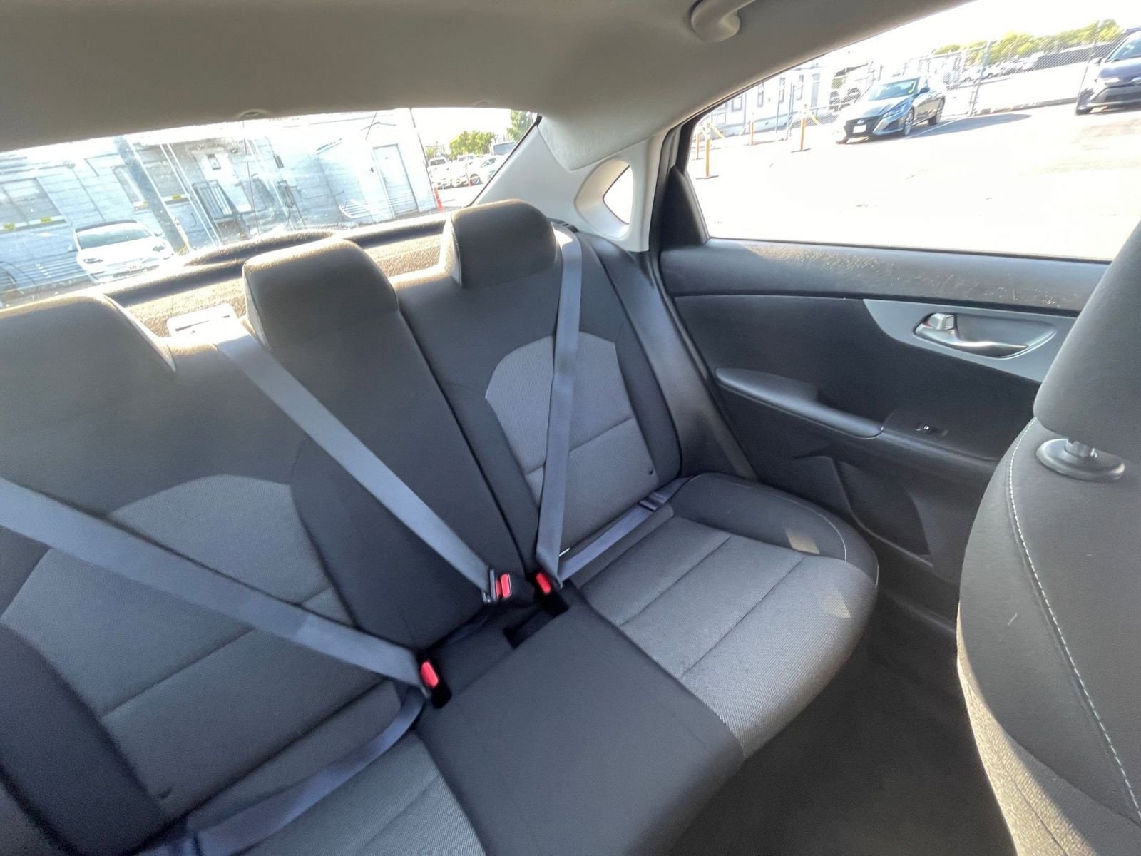 2024 Kia Forte LXS 34