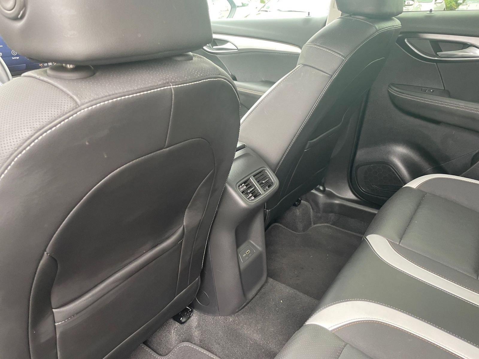 Thumbnail: 2024 Buick Envision - 25