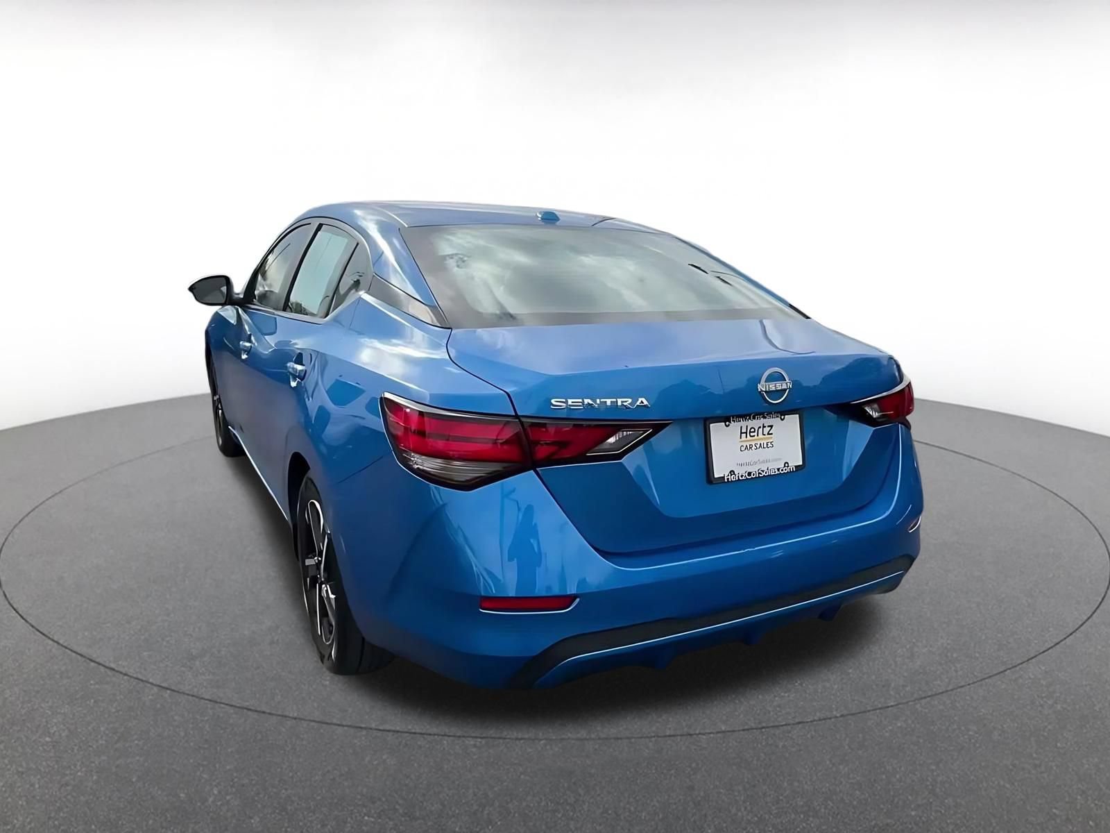 Thumbnail: 2025 Nissan Sentra - 10