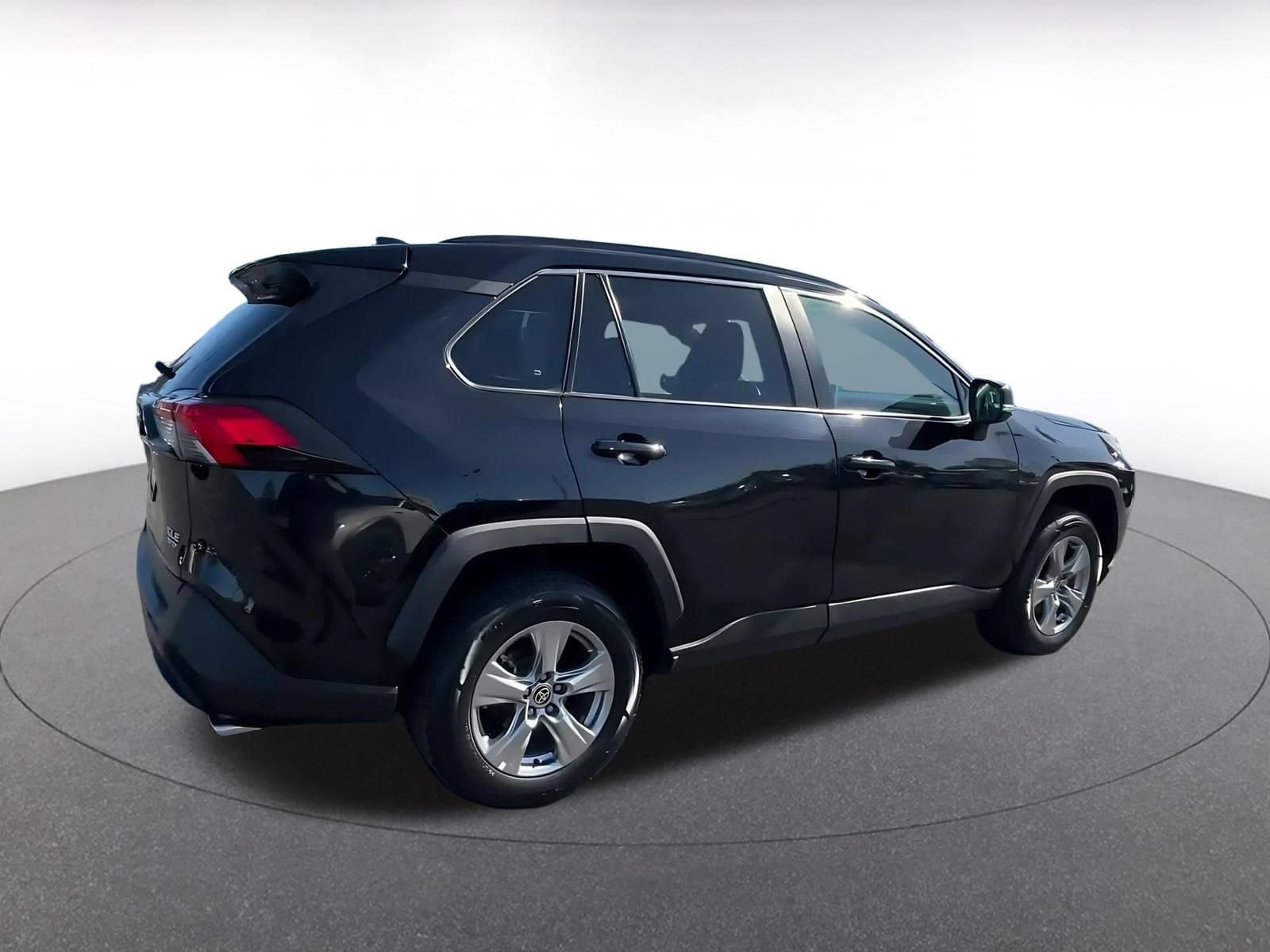 Thumbnail: 2024 Toyota RAV4 - 14