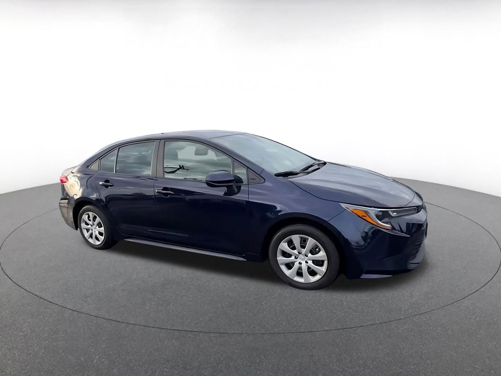 Thumbnail: 2025 Toyota Corolla - 2