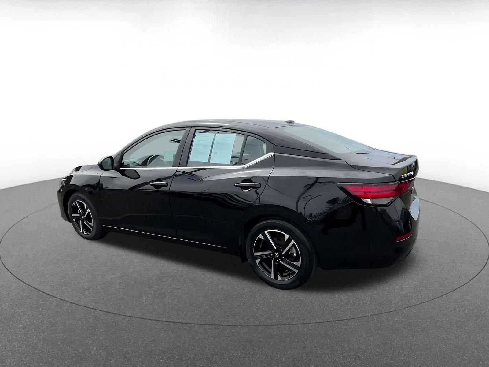 Thumbnail: 2025 Nissan Sentra - 9